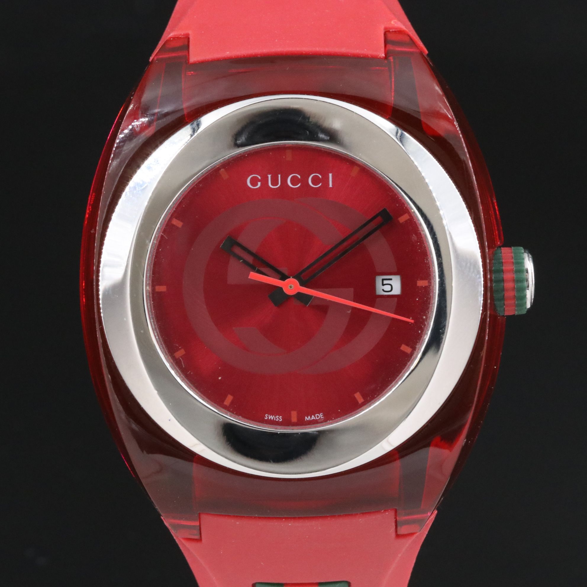 Gucci Sync Red Quartz Date Watch
