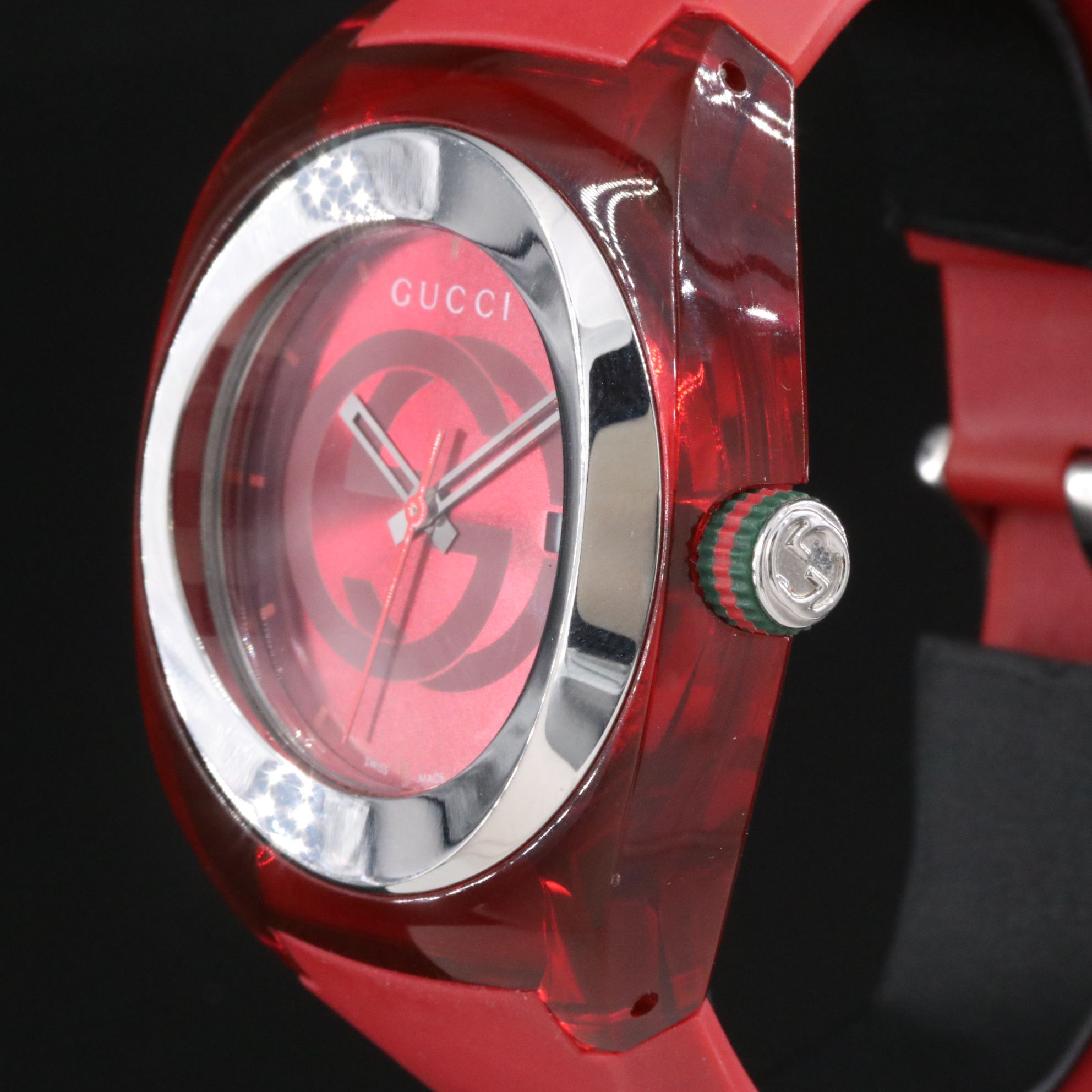 Gucci Sync Red Quartz Date Watch