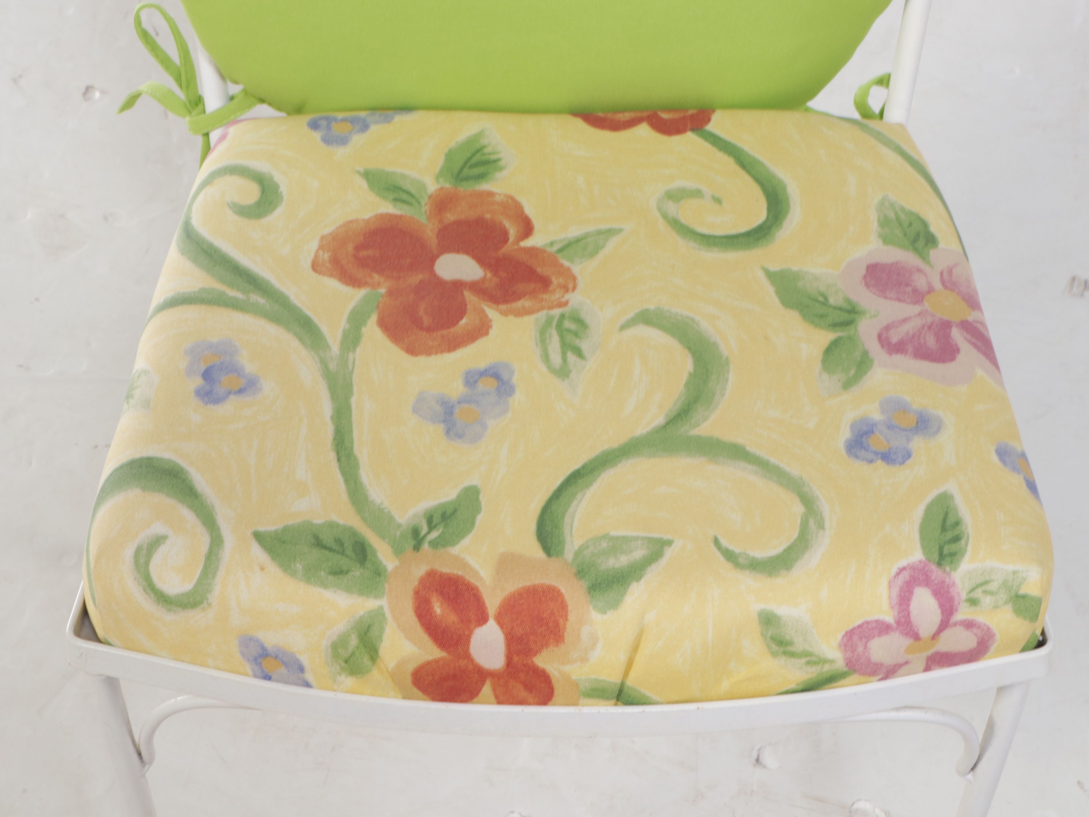 White Painted Wrought Iron Patio Dining Set Plow & Hearth Cushions