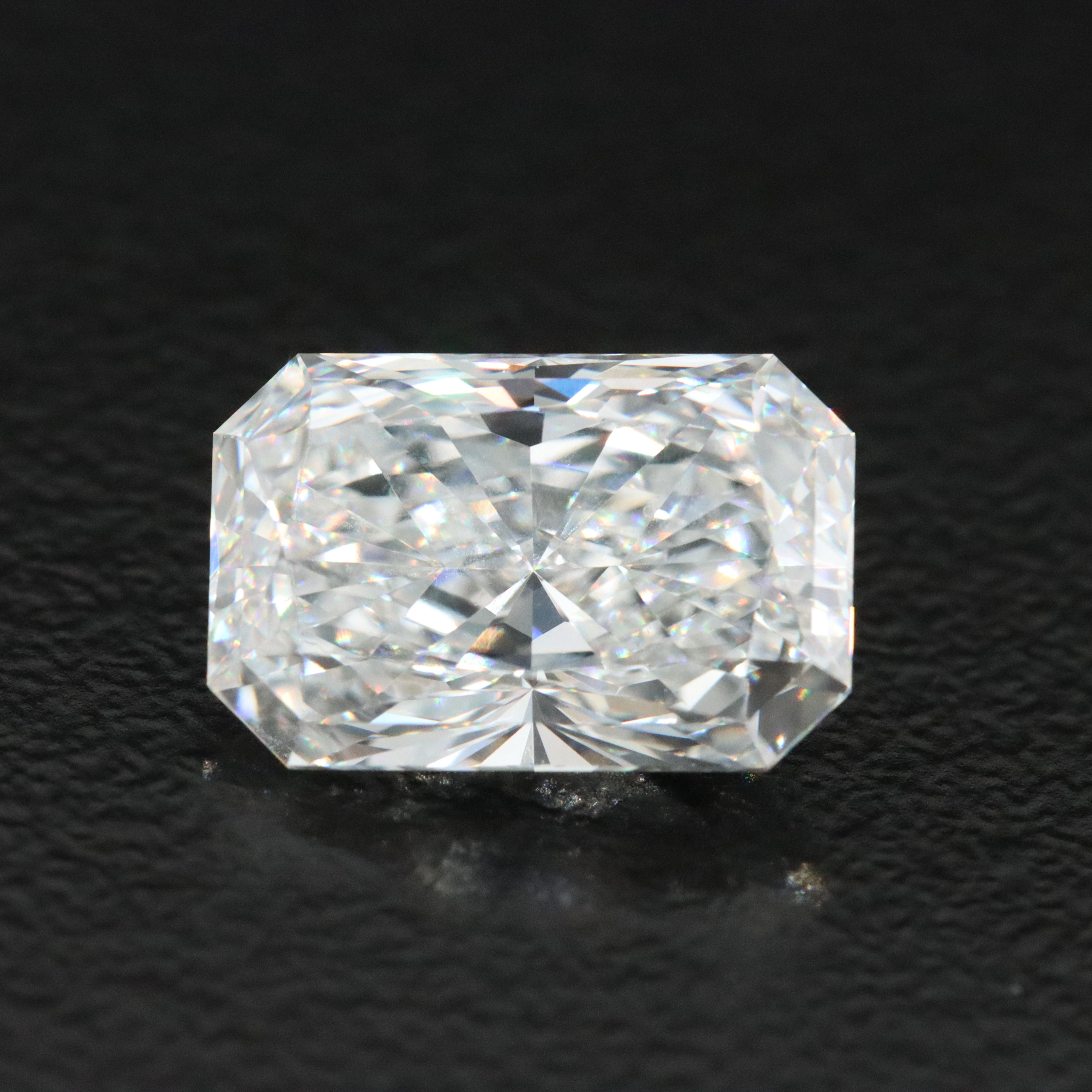 Loose 3.20 CT Lab Grown Diamond with IGI Report