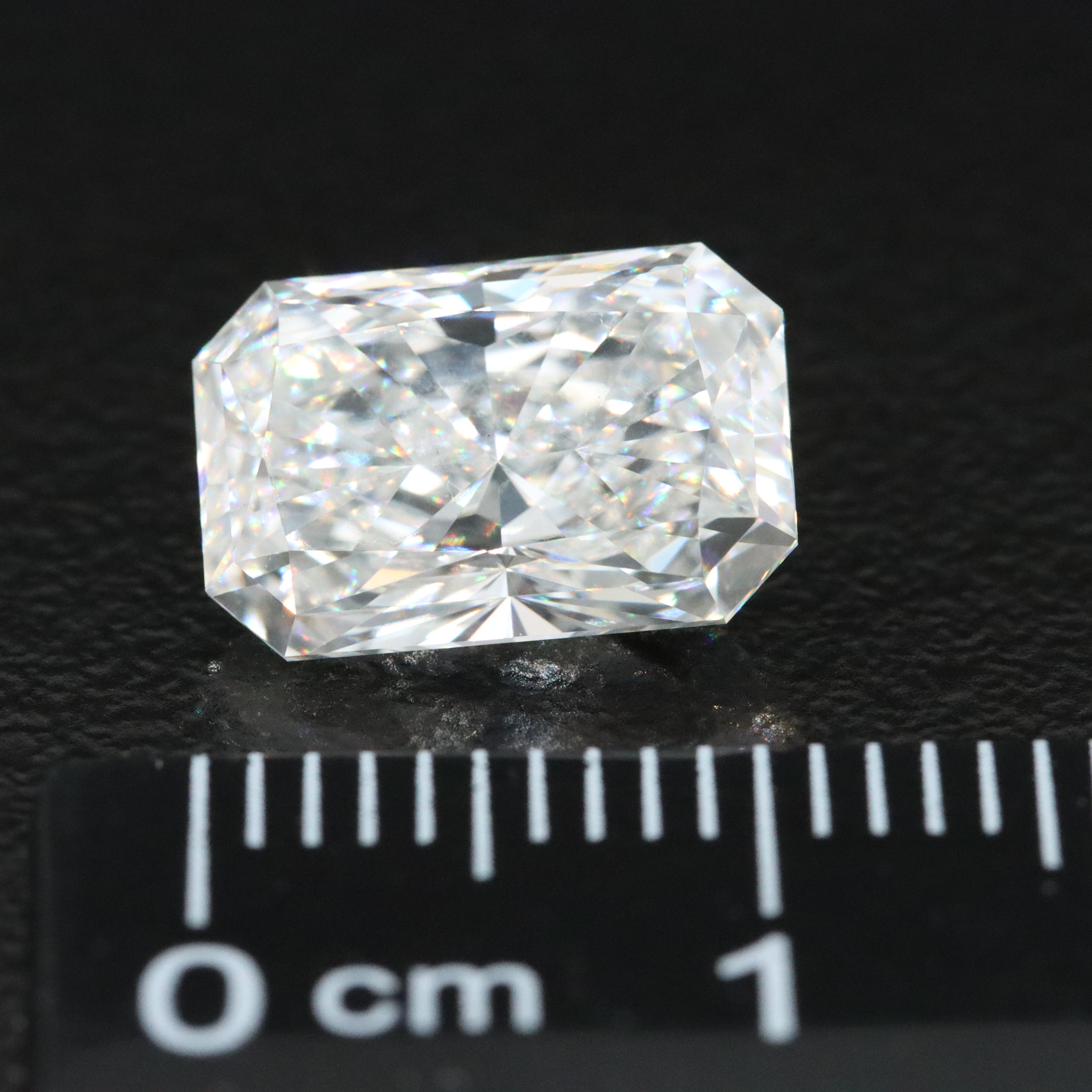 Loose 3.20 CT Lab Grown Diamond with IGI Report