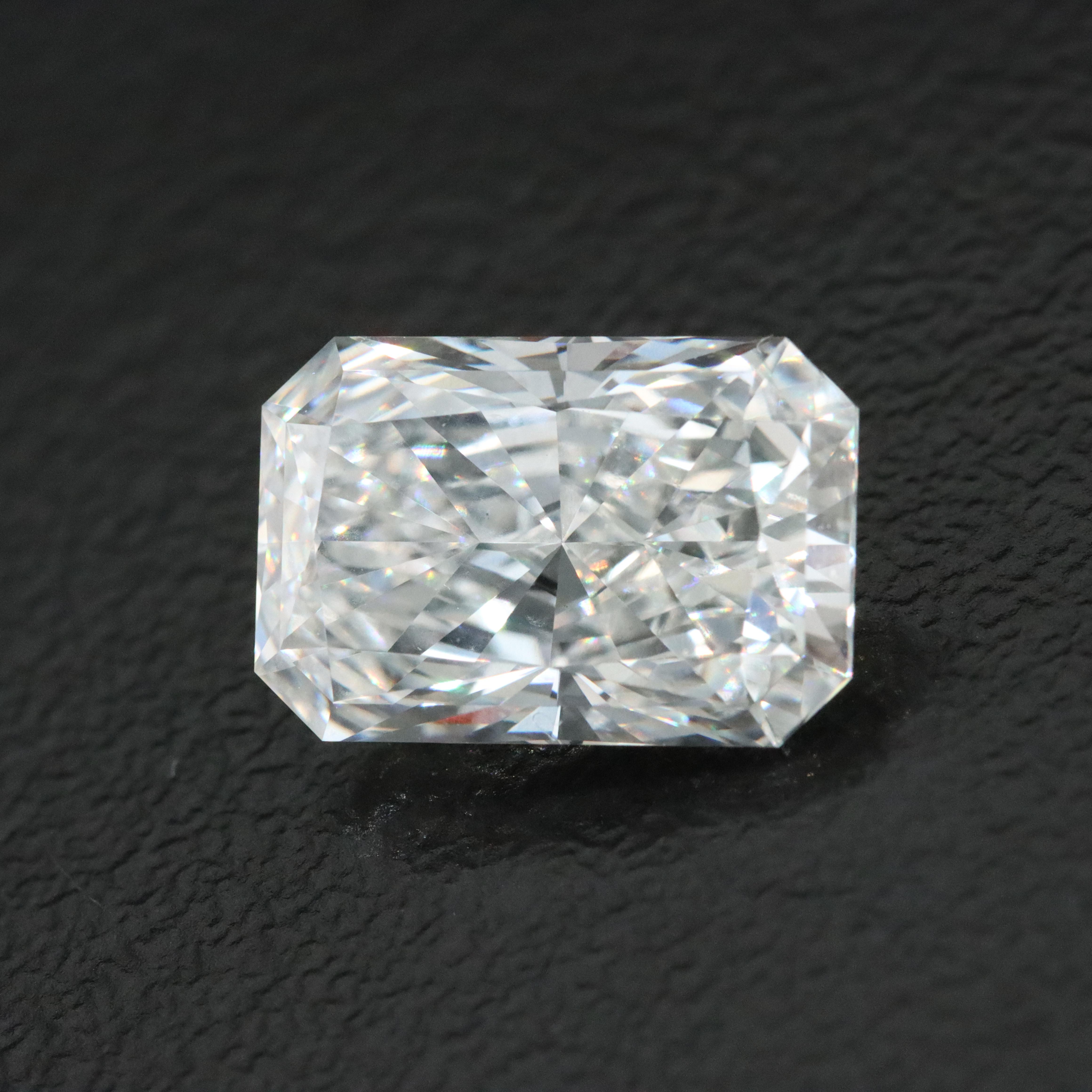 Loose 3.60 CT Lab Grown Diamond with IGI Report