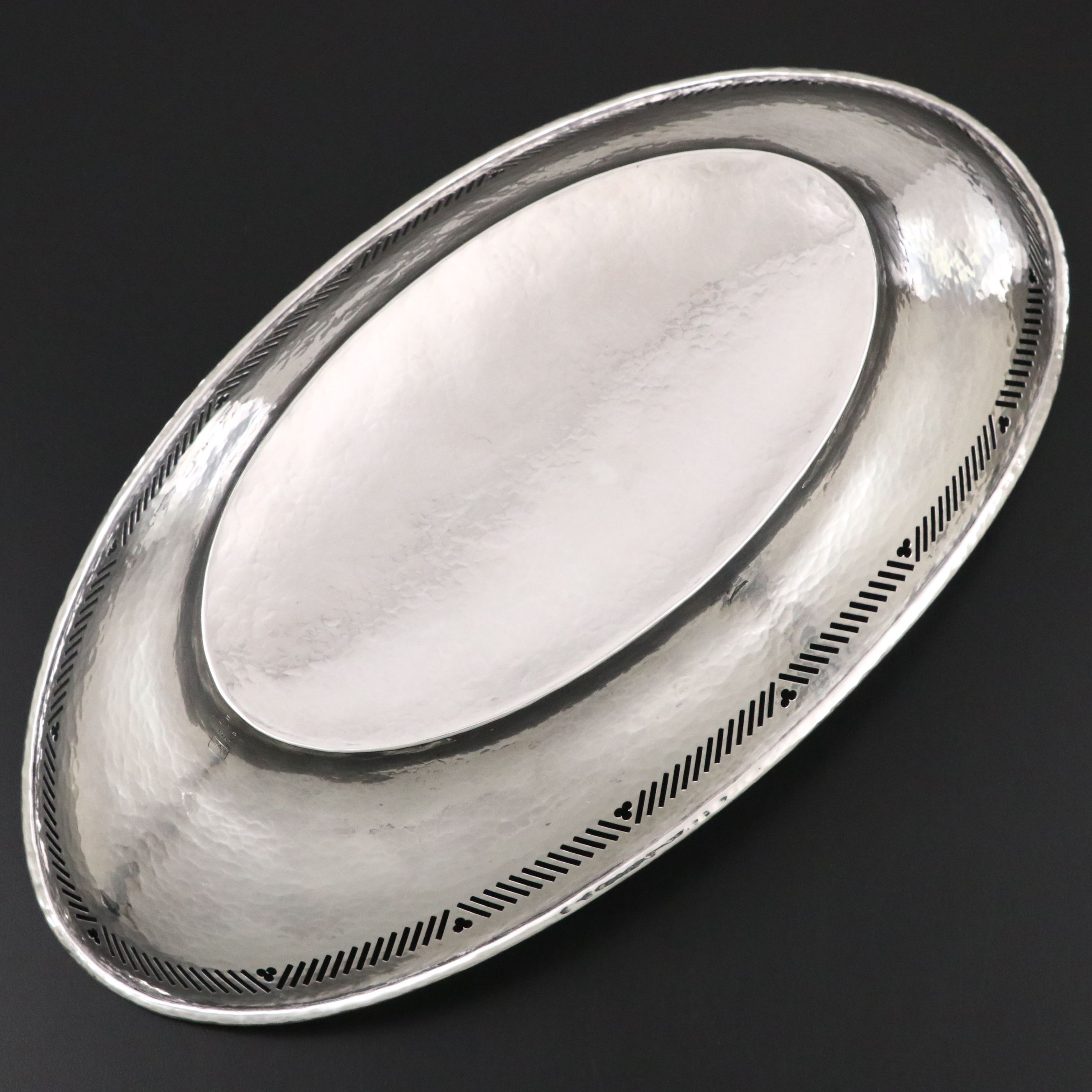 Whiting Mfg. Co Hammered Sterling Silver Bread Bowl with Reticulated Rim, 1917