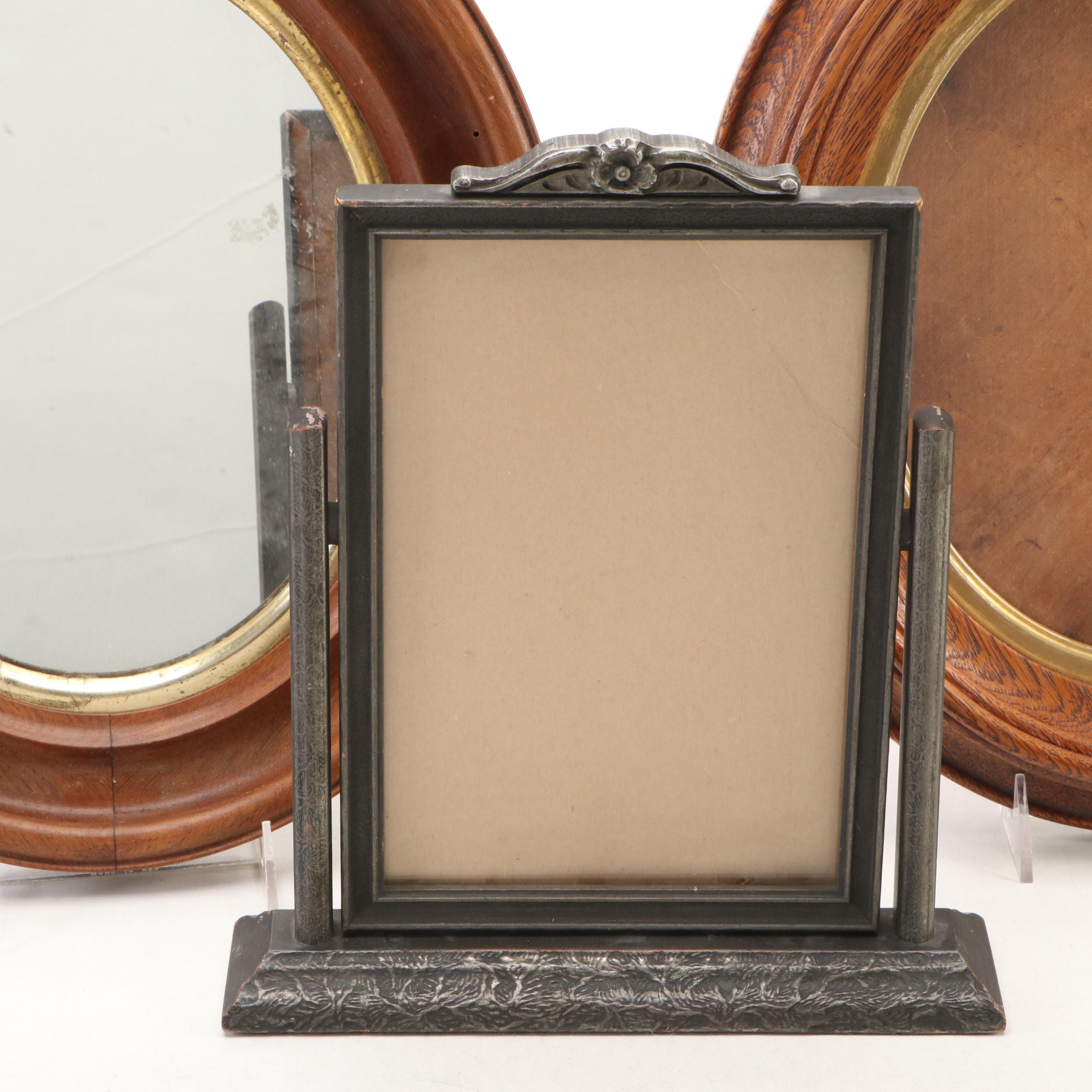 Victorian with Art Deco Style and Other Frames