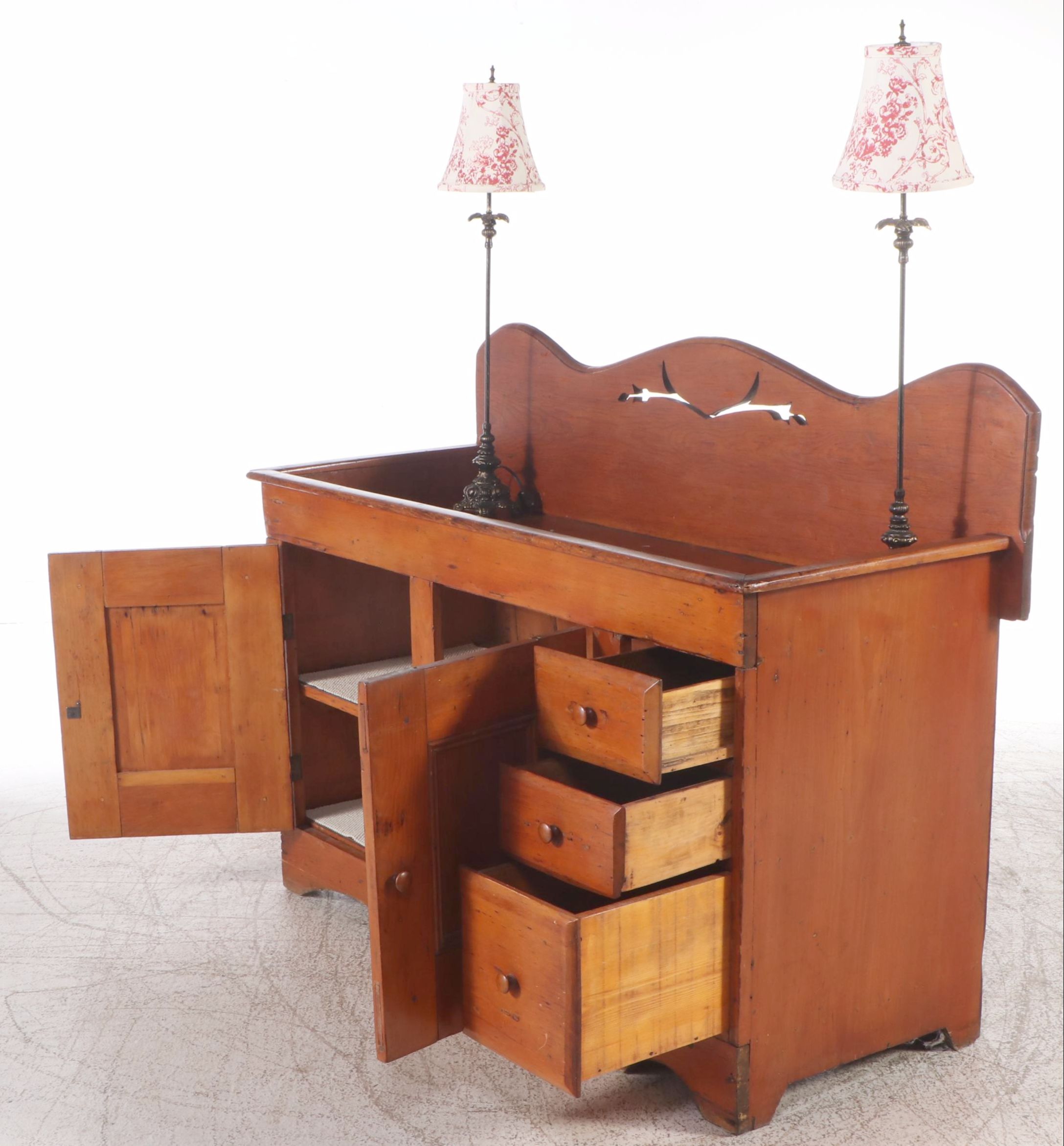 Handmade New Hampshire Pine Dry Sink, circa 1850, with Pair of Banquet Lamps