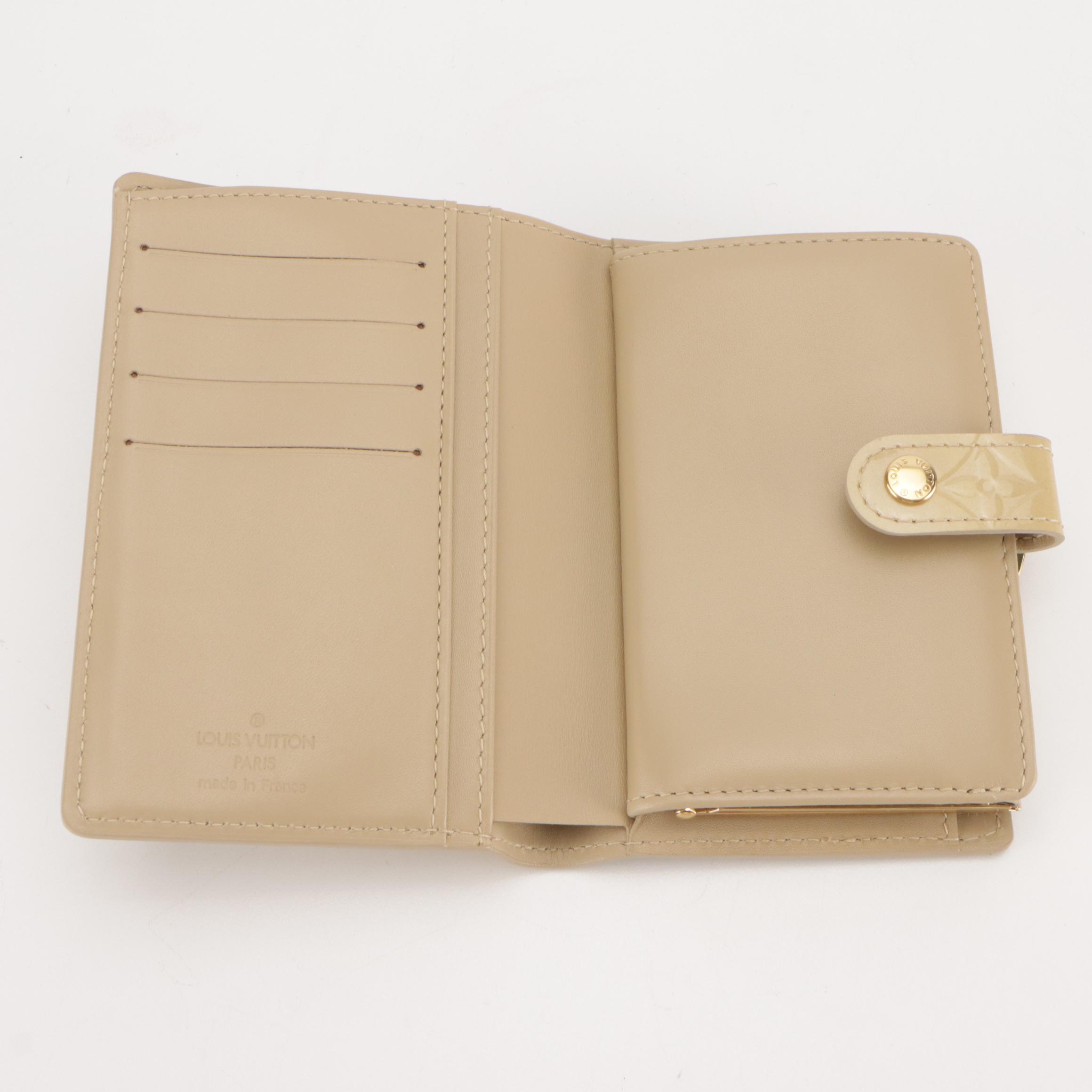 Louis Vuitton Porte-Monnaie Billets Viennois in Beige Monogram Vernis Leather