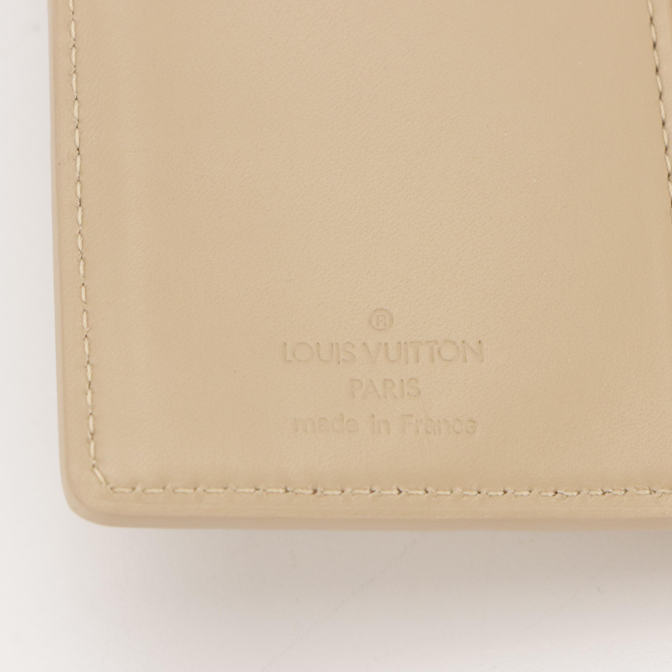 Louis Vuitton Porte-Monnaie Billets Viennois in Beige Monogram Vernis Leather