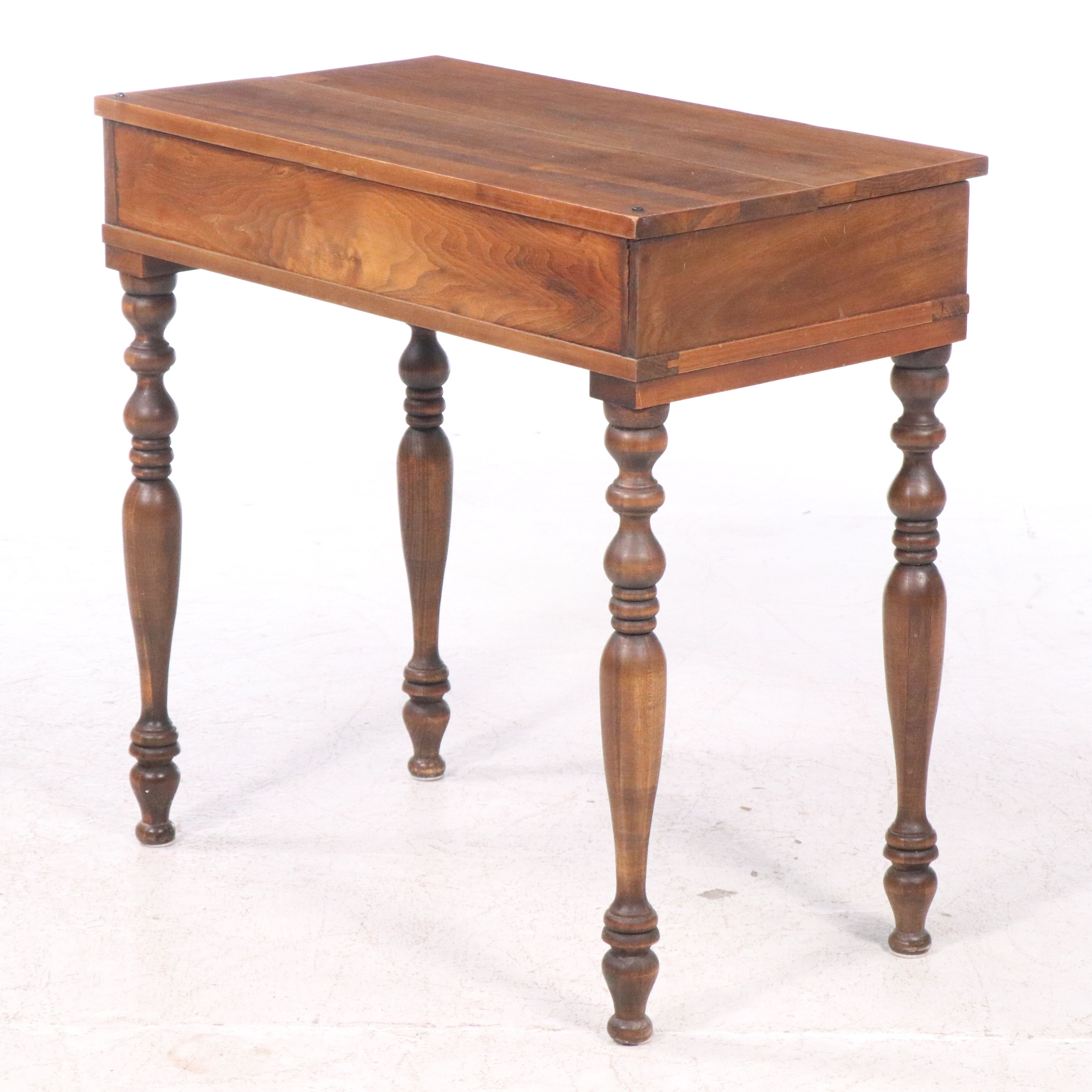 American Colonial Style Walnut Spinet Desk, Early 20th Century