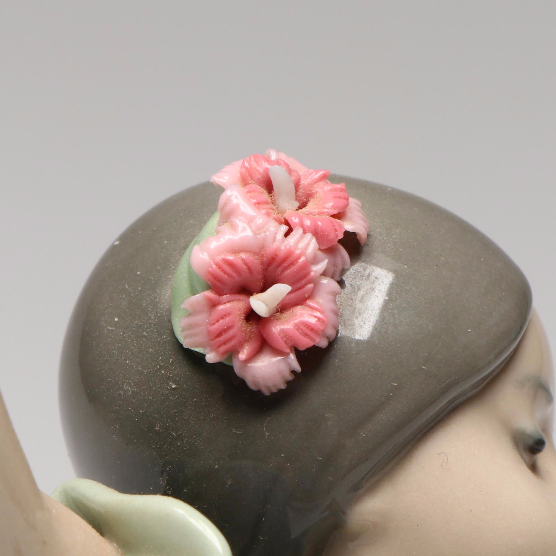 Lladró "Lolita" Porcelain Figurine Designed by Juan Huerta, Late 20th Century