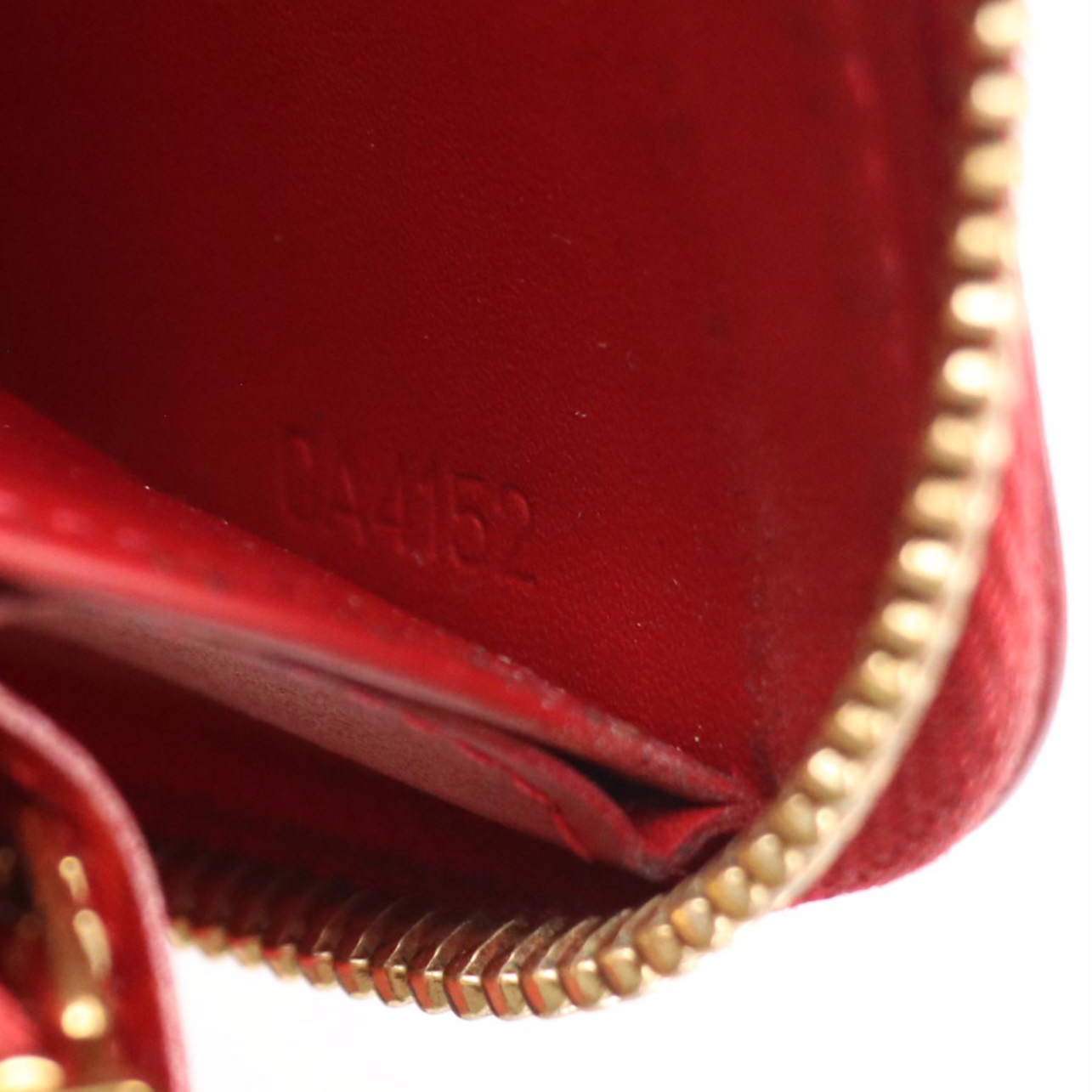 Louis Vuitton Zippy Wallet in Monogram Rouge Grenadine Vernis Leather with Box