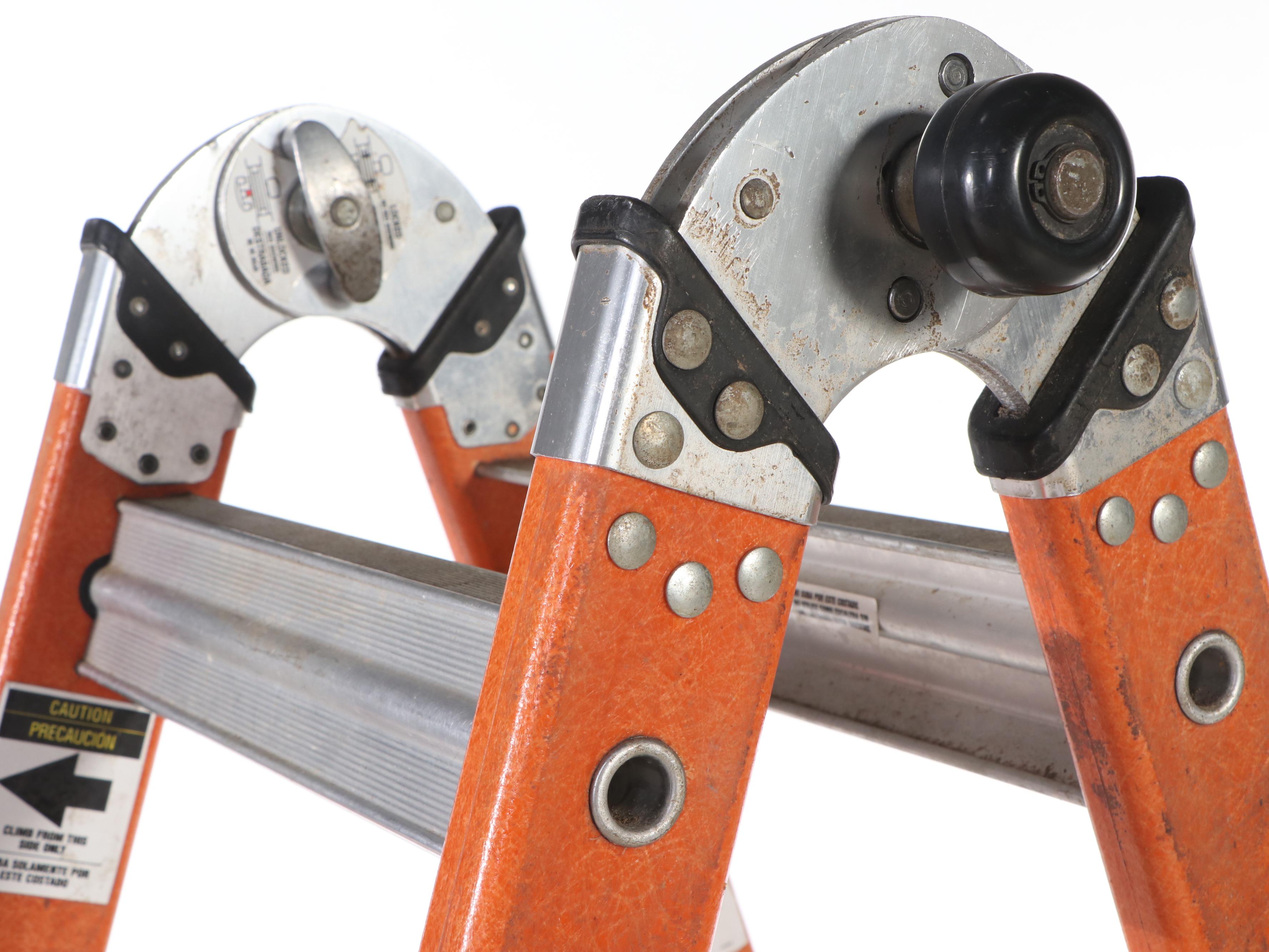 Multipurpose Fiberglass and Aluminum Ladder