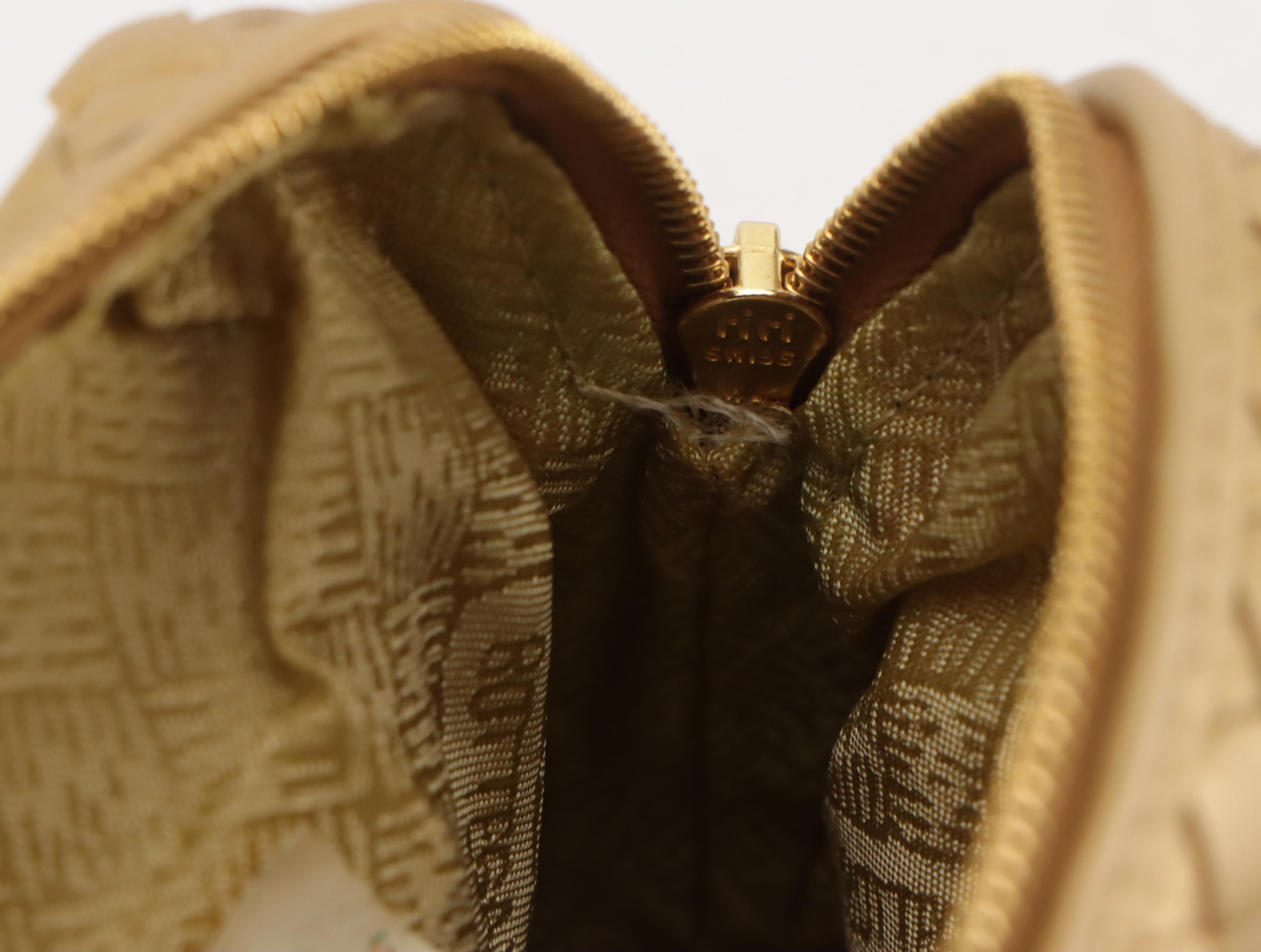 Bottega Veneta Crossbody Bag in Metallic Gold Intrecciato Leather