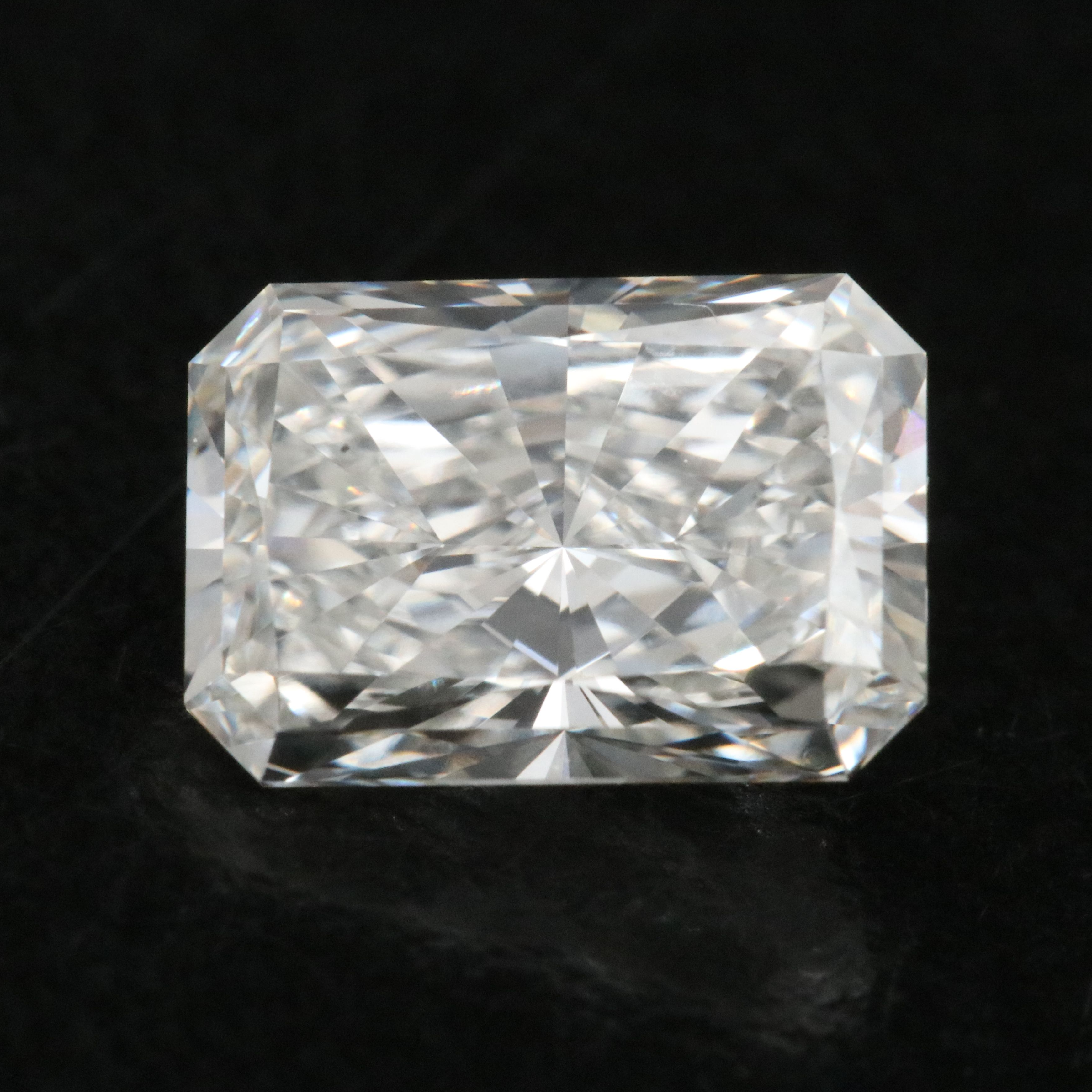 Loose 1.88 CT Lab Grown Diamond with IGI Report