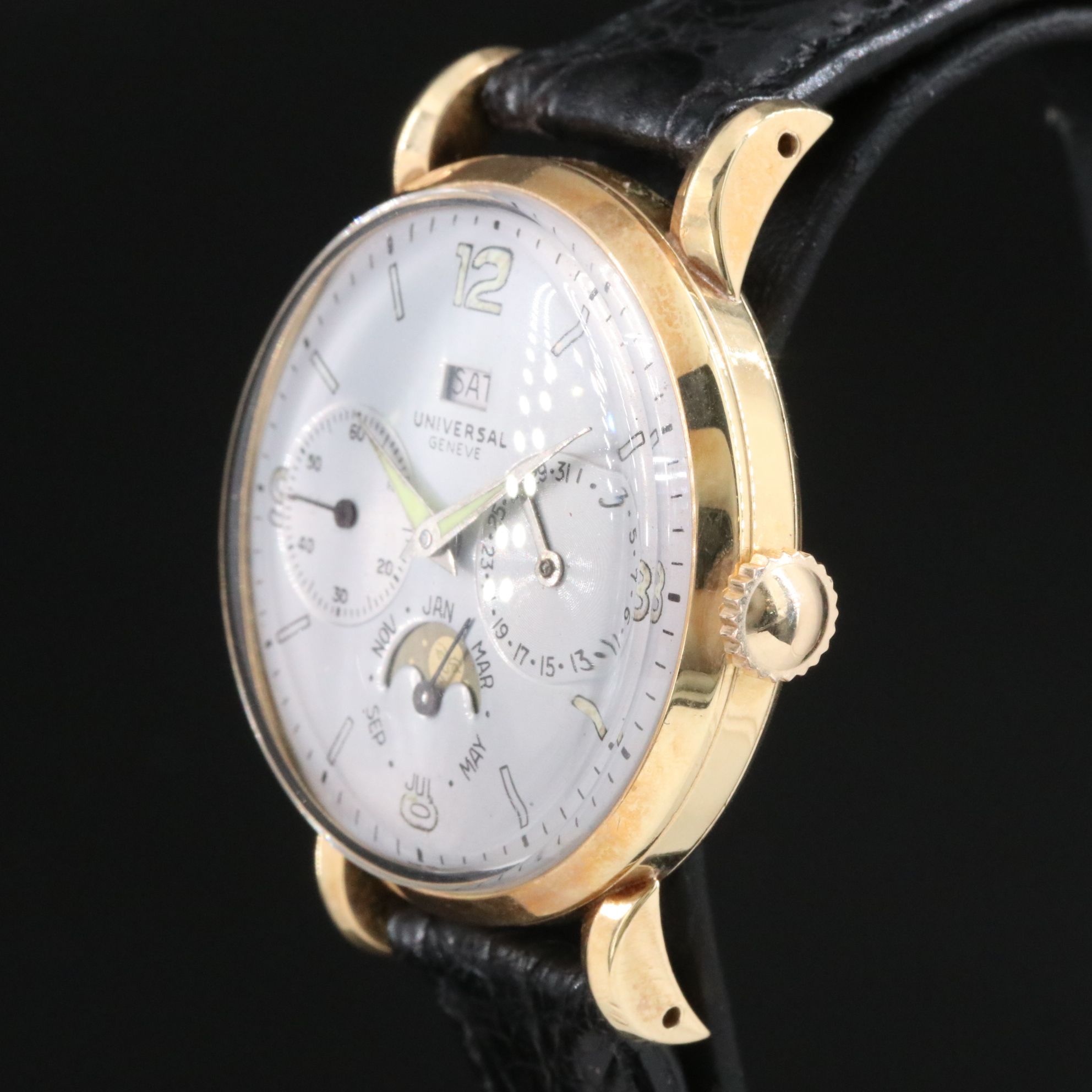 Universal Geneve Triple-Date 14K Gold Vintage Watch