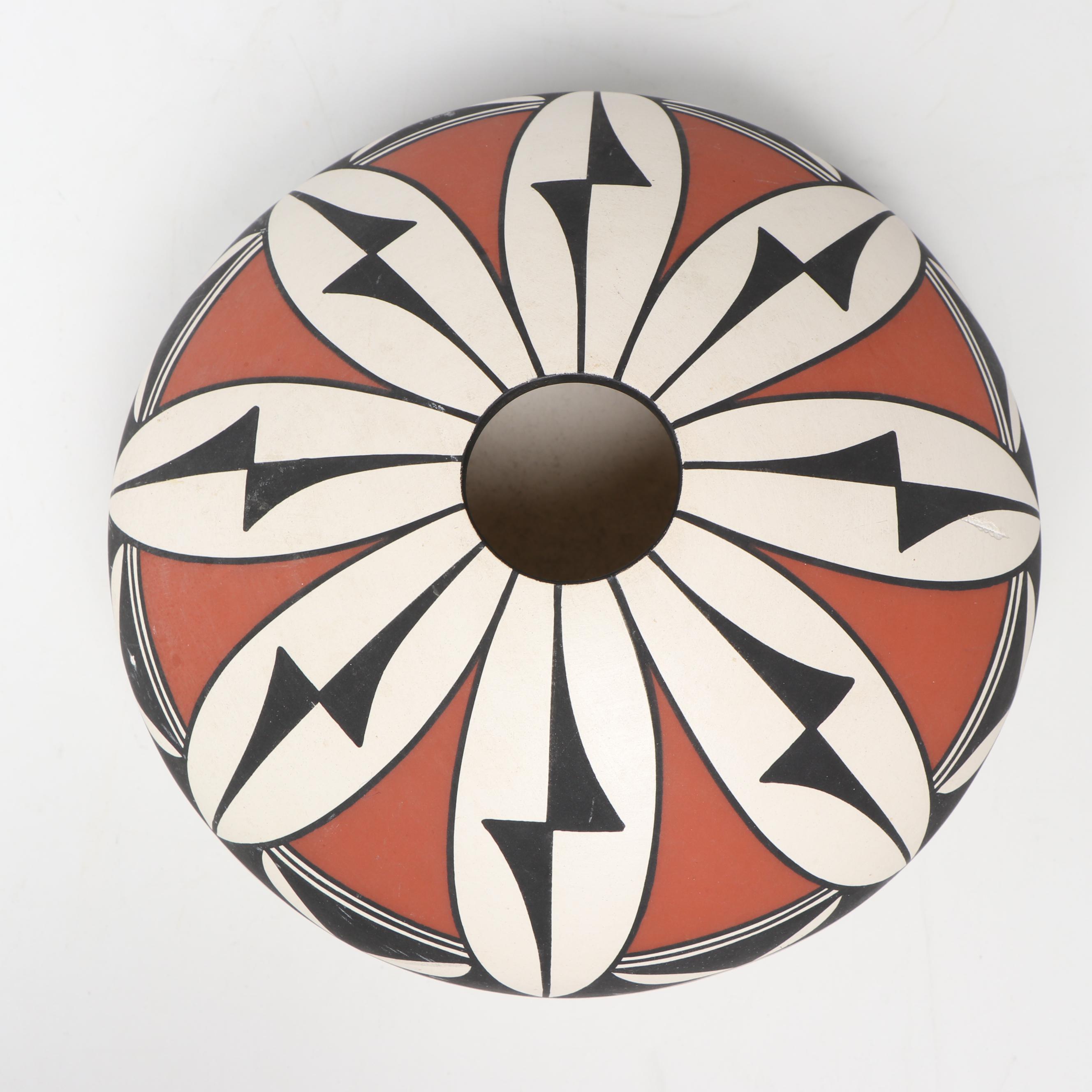 Acoma Pueblo Myron Patricio and M. Aragon Ceramic Seed Pots