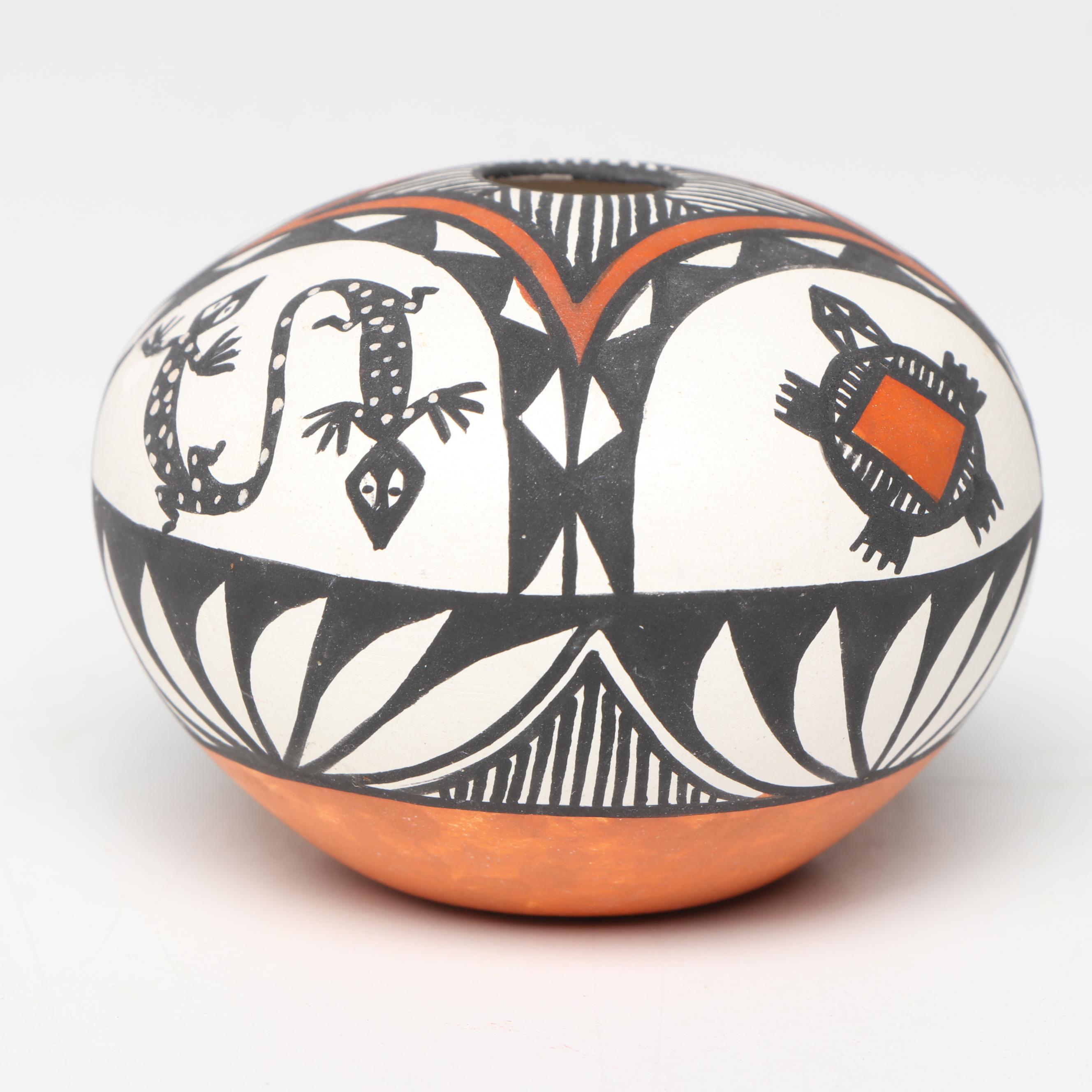 Acoma Pueblo Myron Patricio and M. Aragon Ceramic Seed Pots