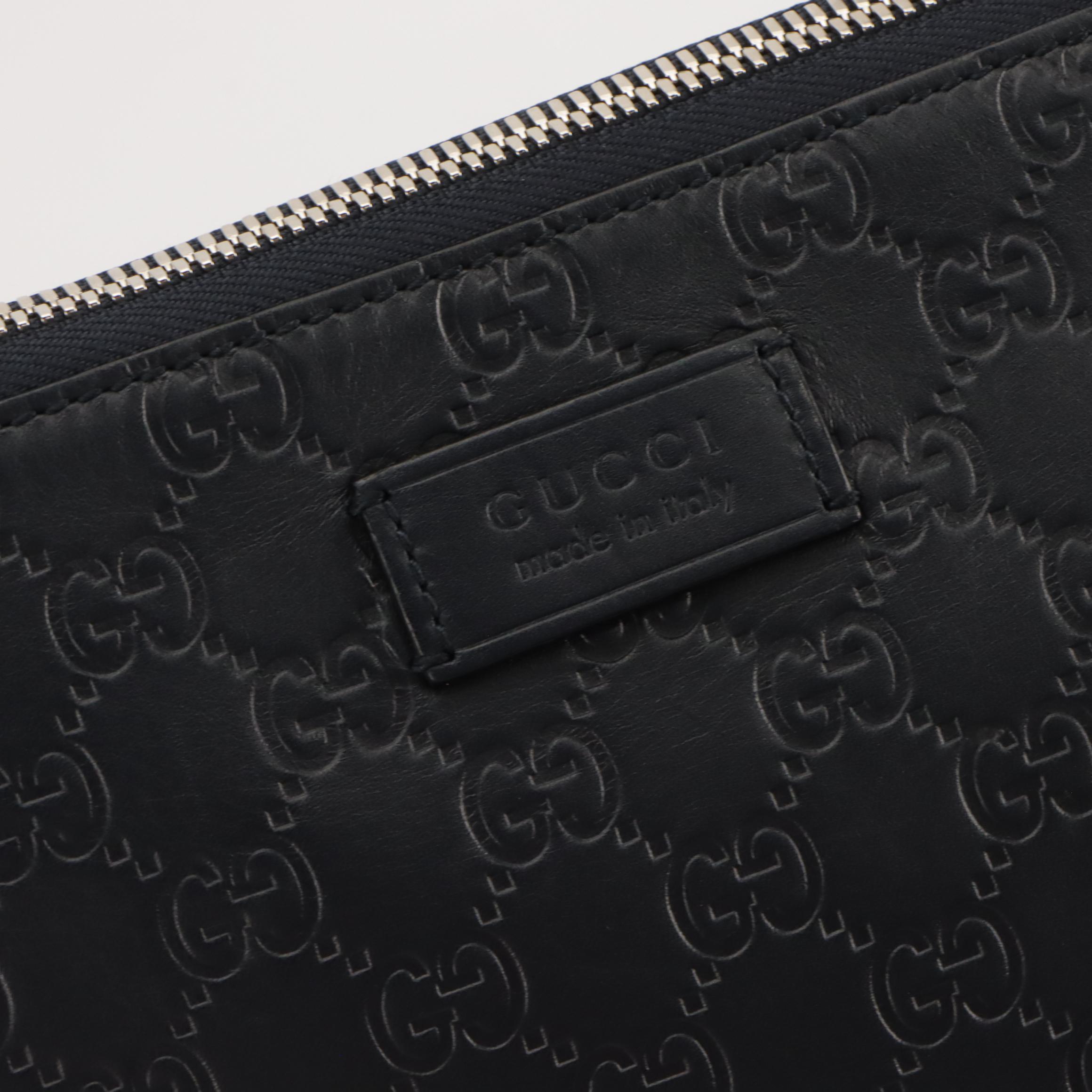 Gucci Flat Crossbody Messenger Bag in Navy Blue Guccissima Leather