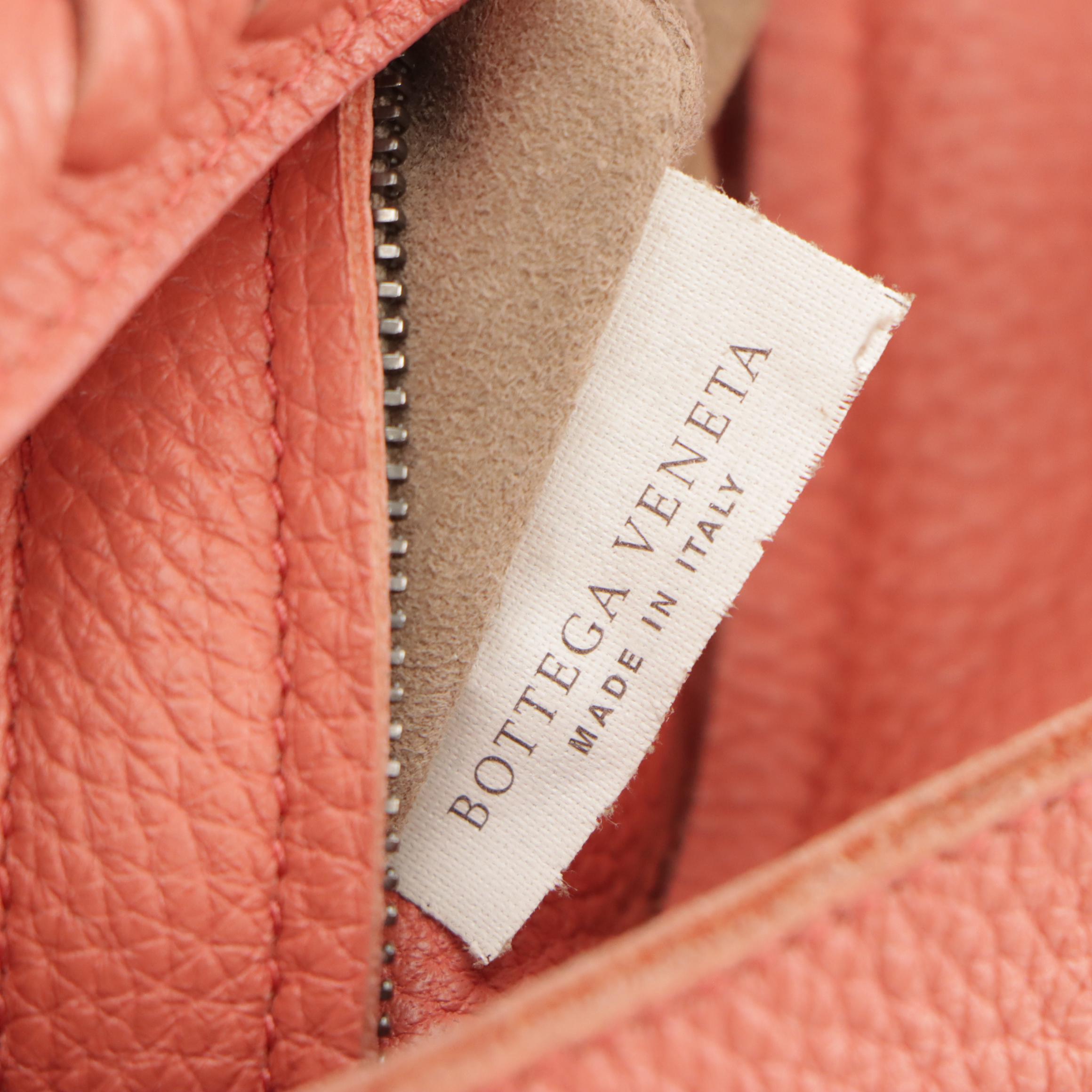 Bottega Veneta Hobo Shoulder Bag in Salmon Pink Leather & Intrecciato Detailing