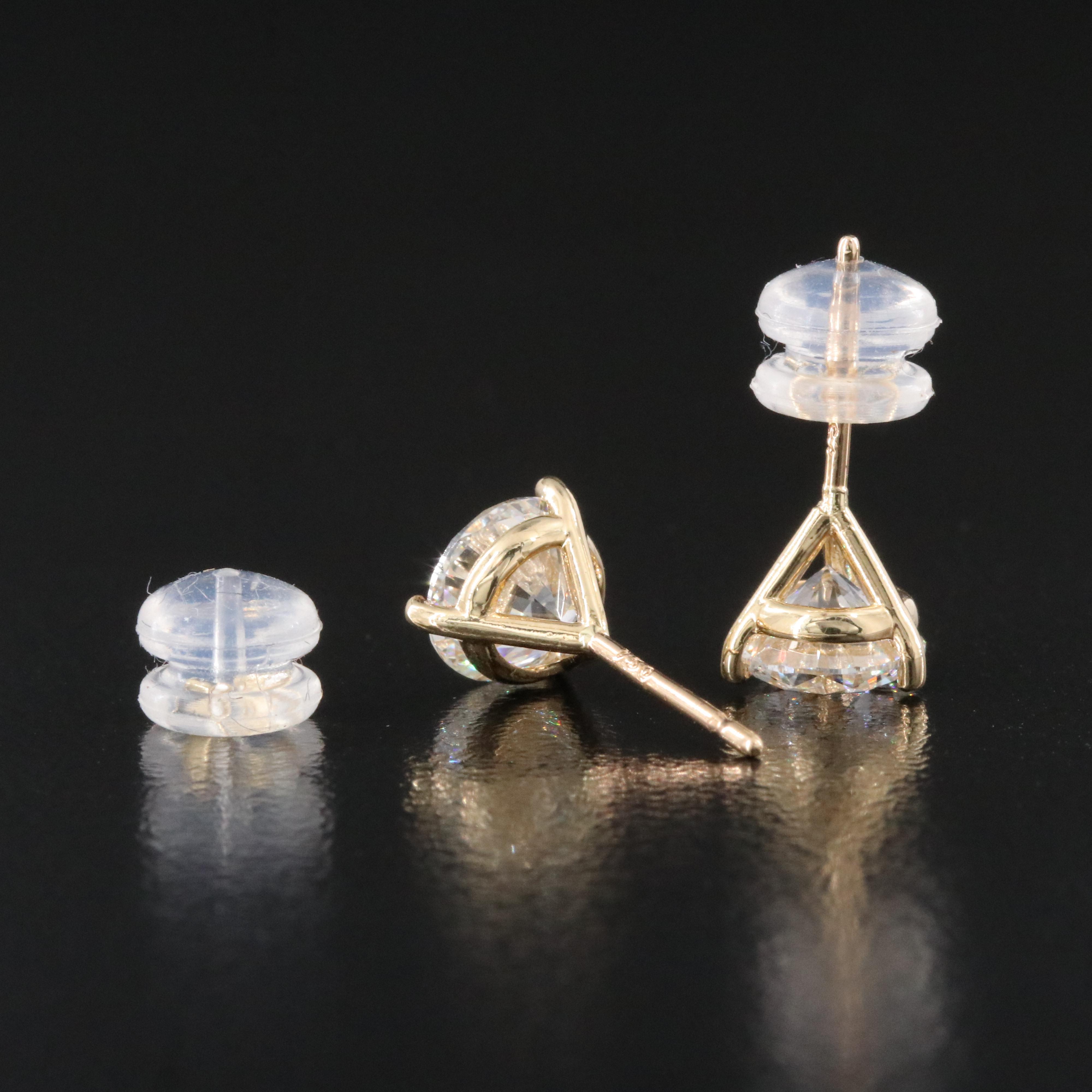 18K Lab Grown Diamond Stud Earrings