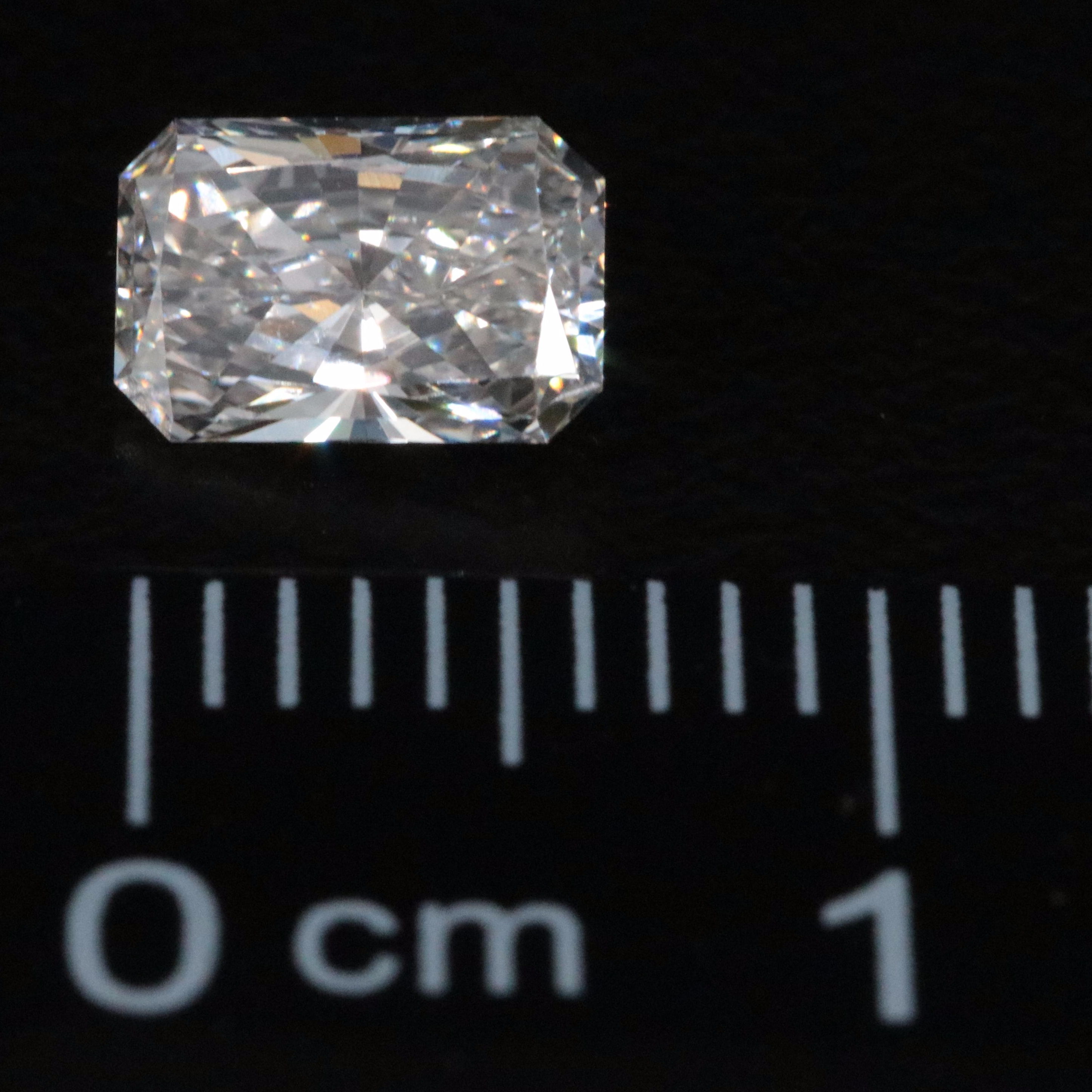 Loose 0.73 CT Lab Grown Diamond