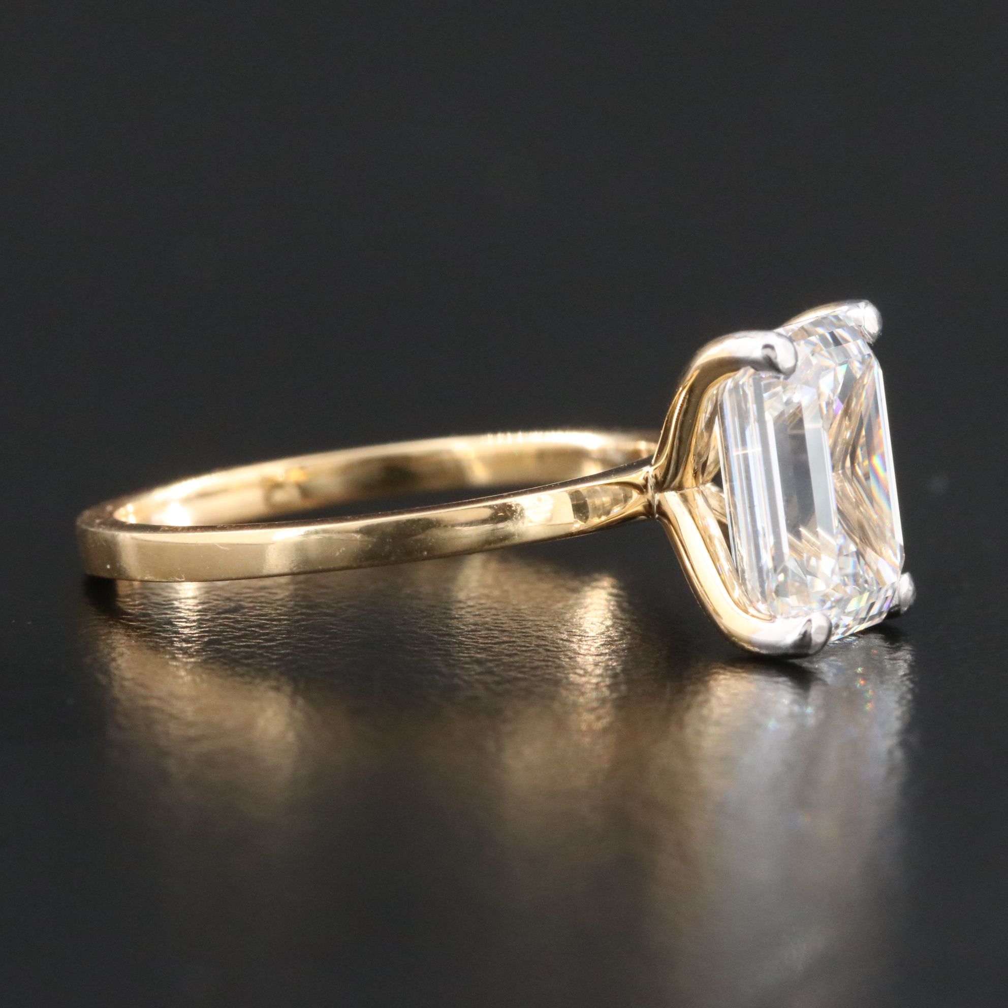 18K 3.01 CT Lab Grown Diamond with IGI Report