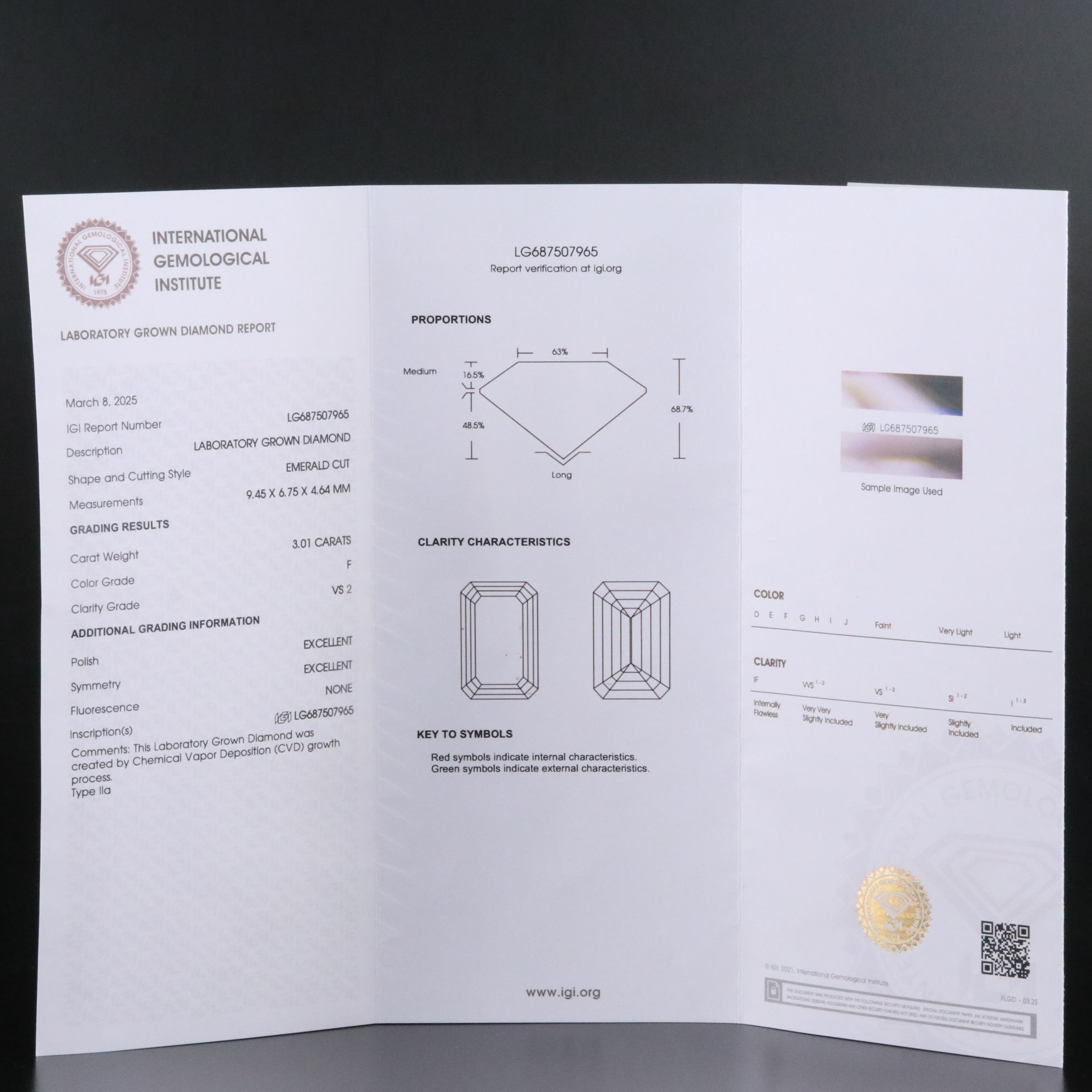 18K 3.01 CT Lab Grown Diamond with IGI Report