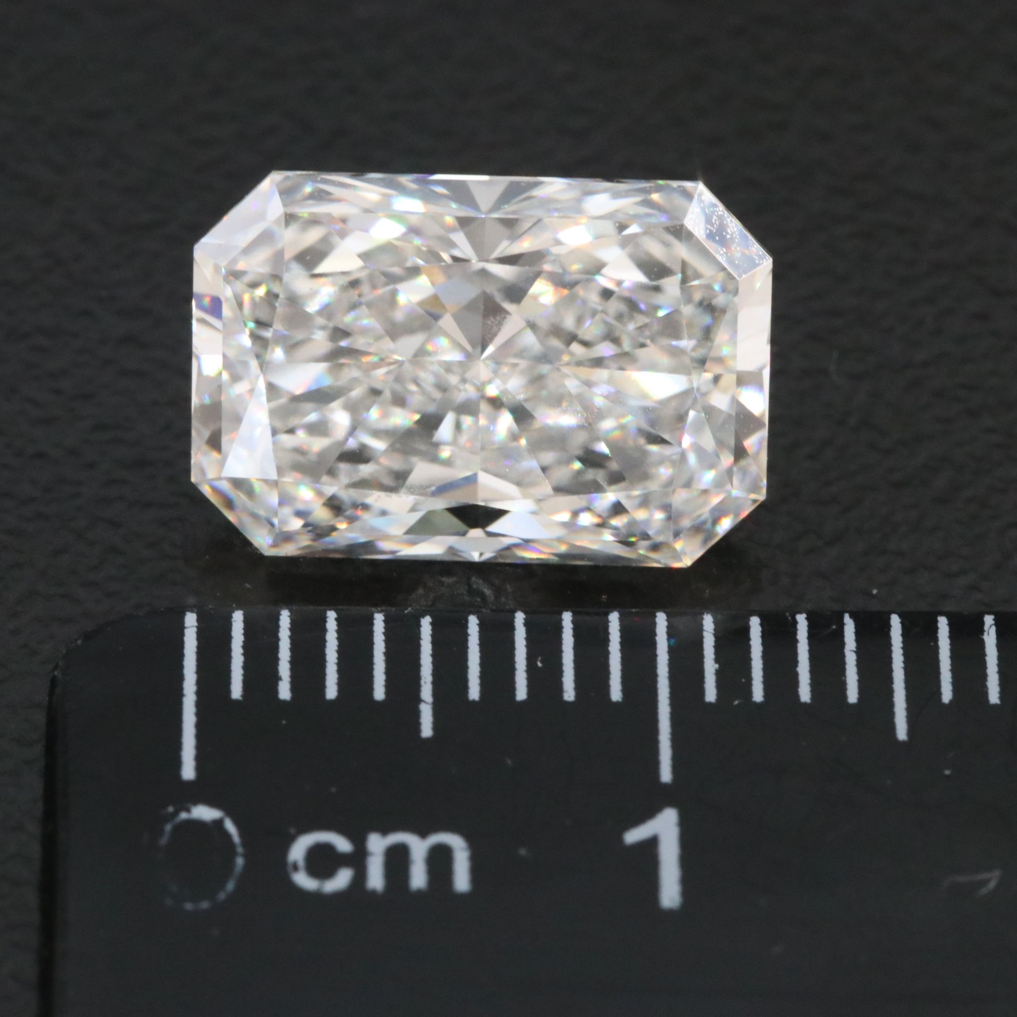 Loose 5.03 CT Lab Grown Diamond with IGI Report