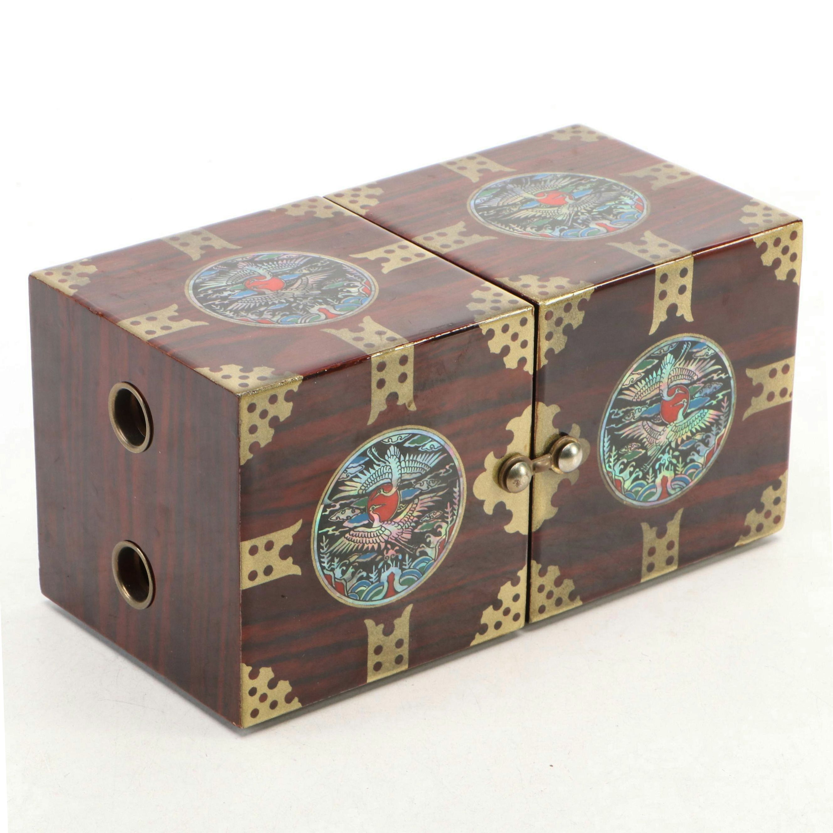 Chinese Lacquerware Jewelry Box with Two Cranes Medallion