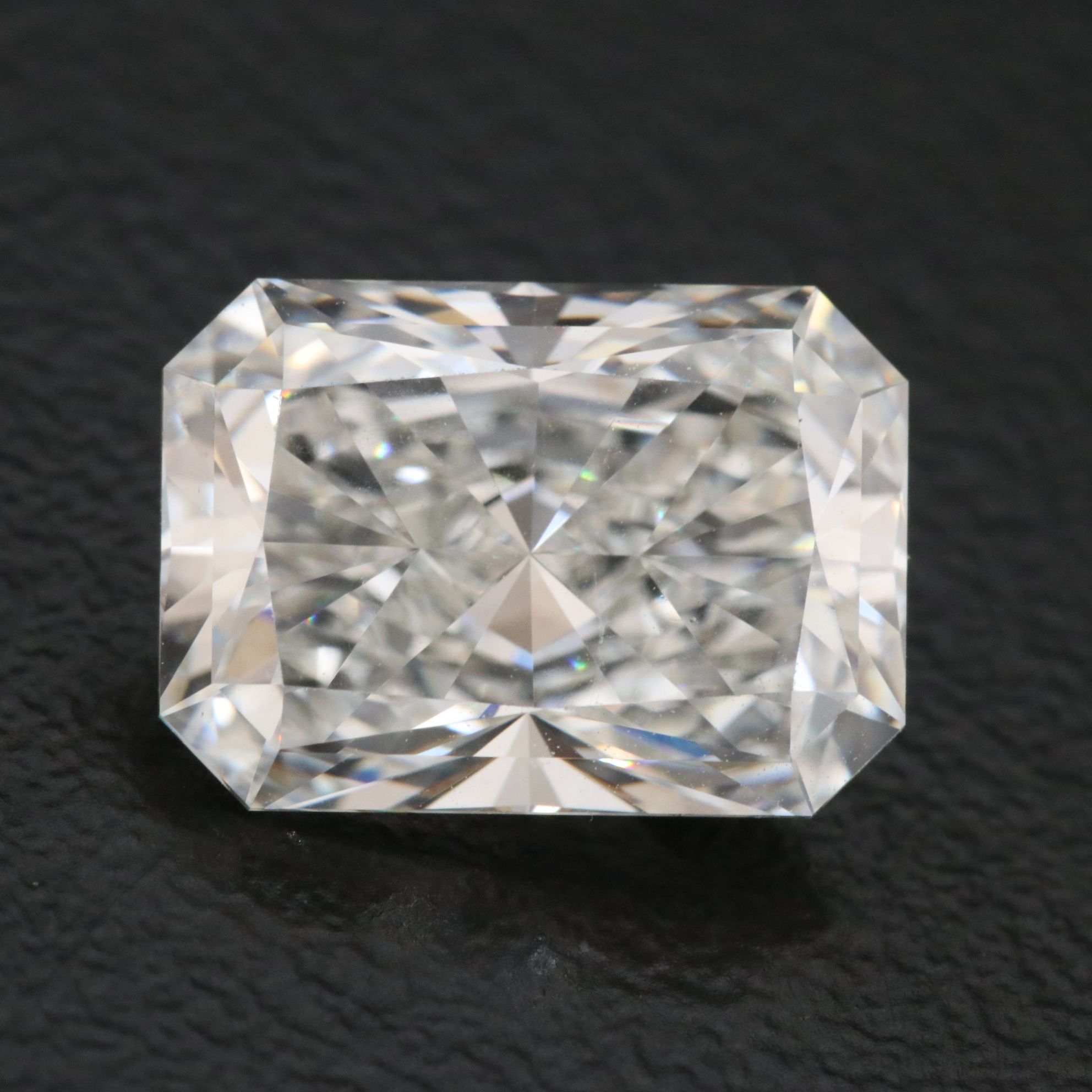 Loose 4.07 CT Lab Grown Diamond with IGI Report