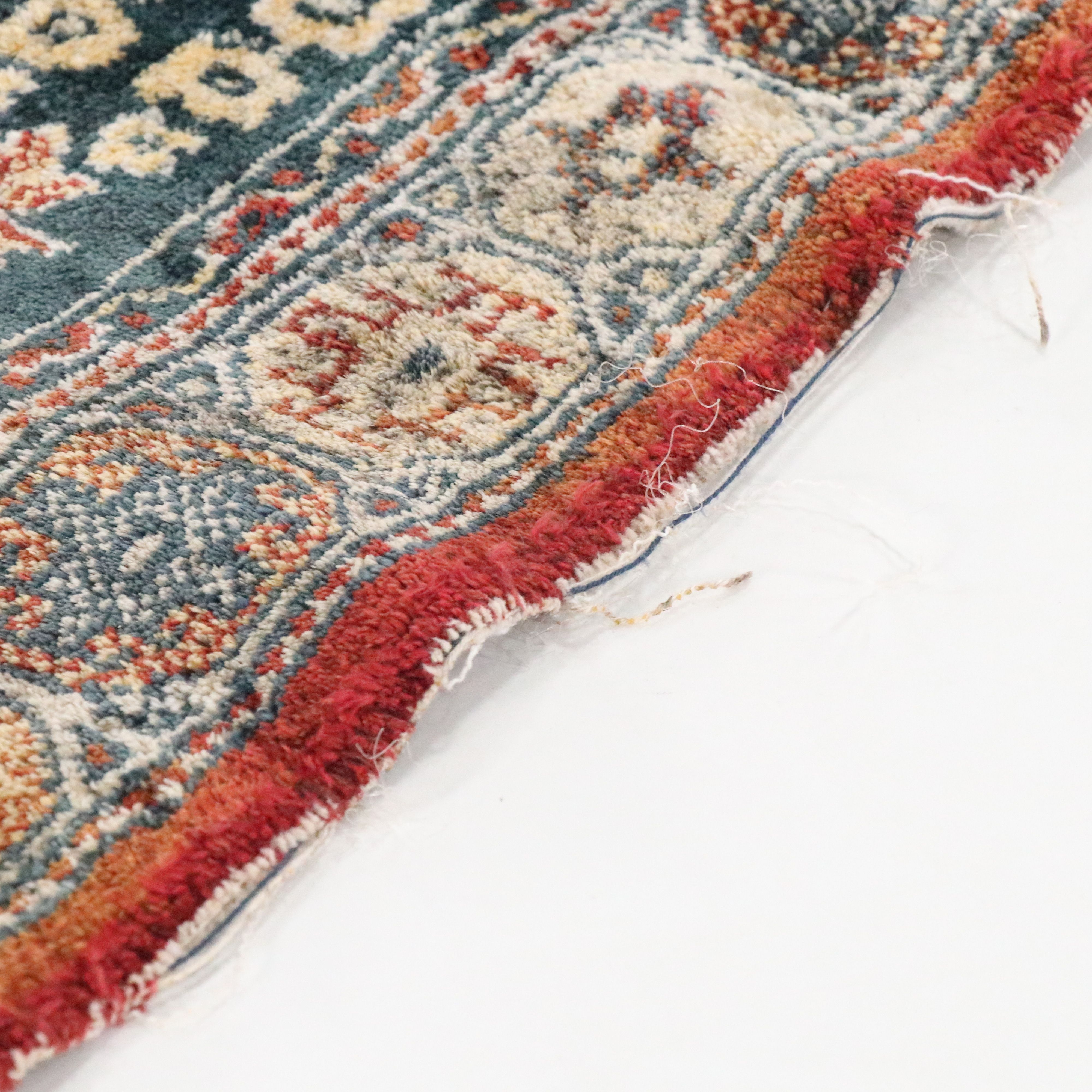 1'7 x 2'10 Machine Made Turkish Style Accent Rug