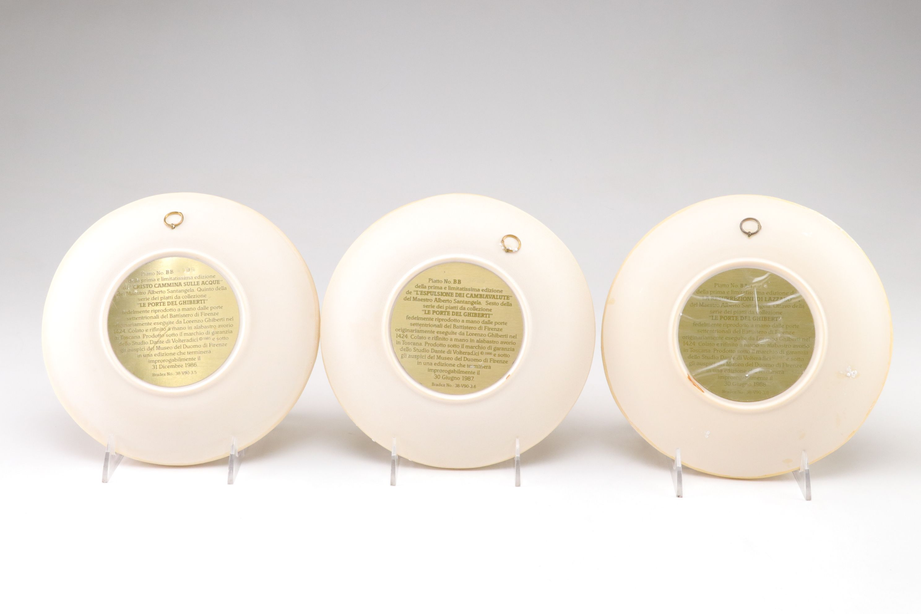 Studio Dante di Volteradici Bas Relief Collector Plates, 1980s