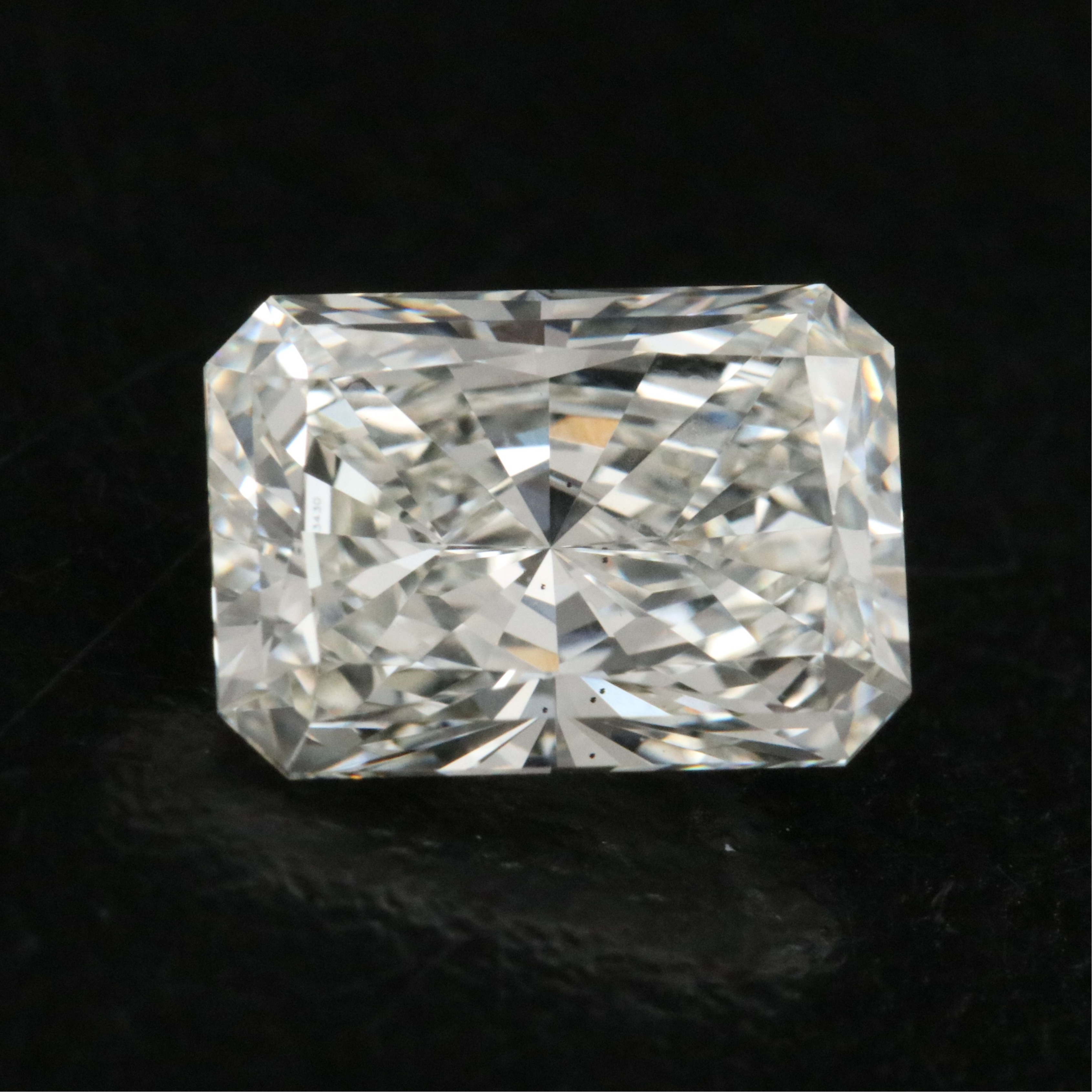 Loose 2.21 CT Lab Grown Diamond with IGI Report