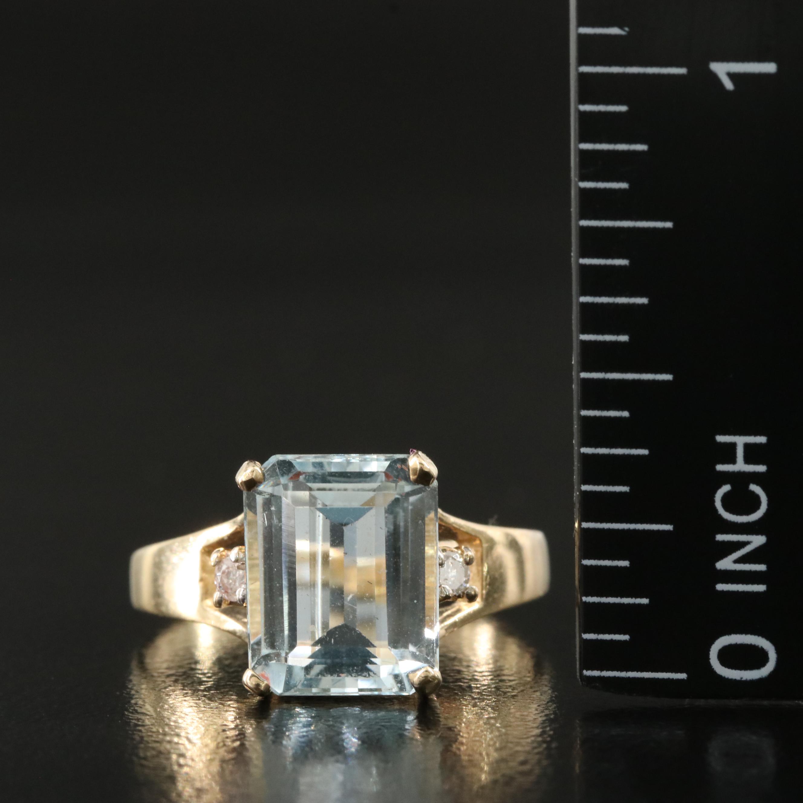 14K Aquamarine and Diamond Ring