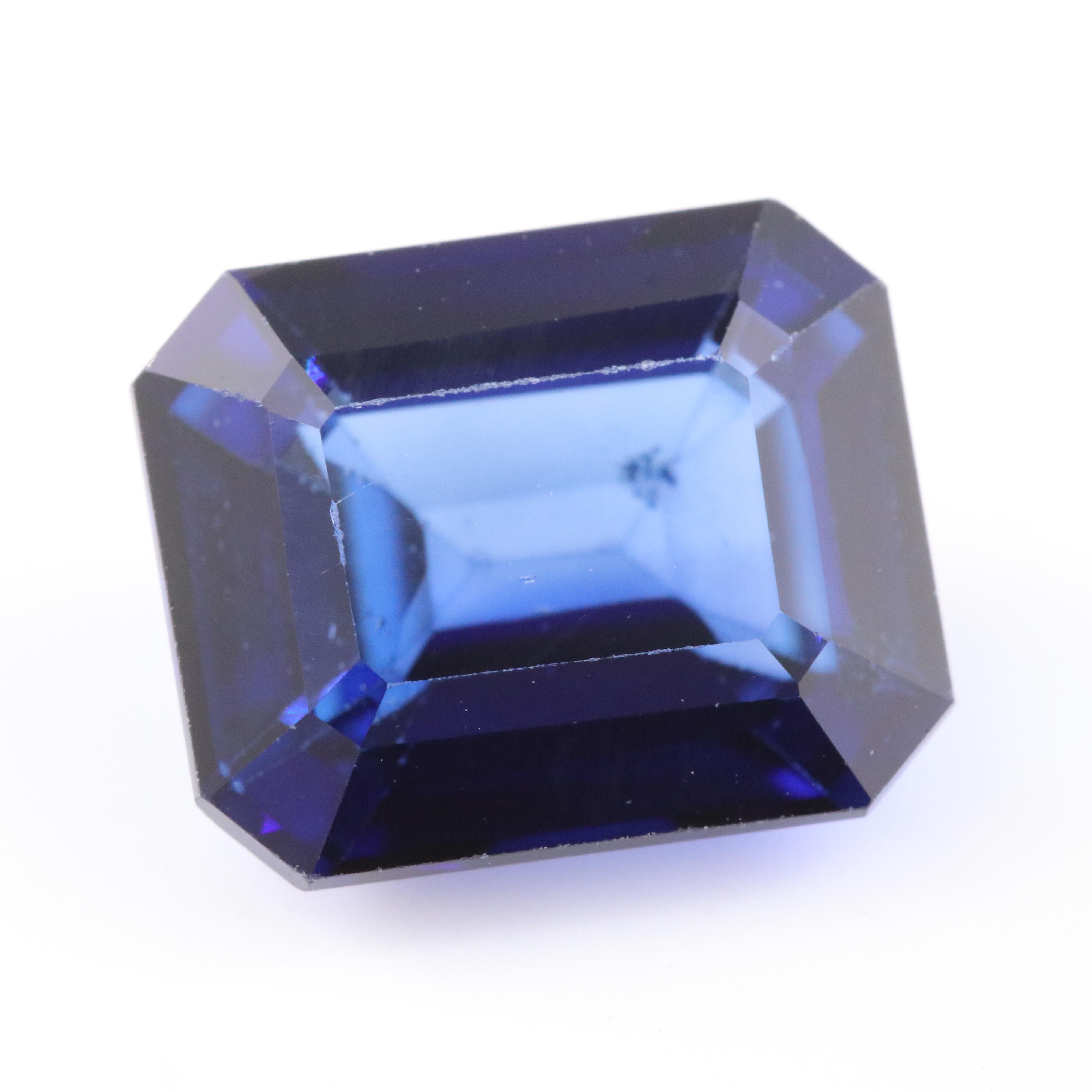 Loose 5.55 CT Lab Grown Sapphire