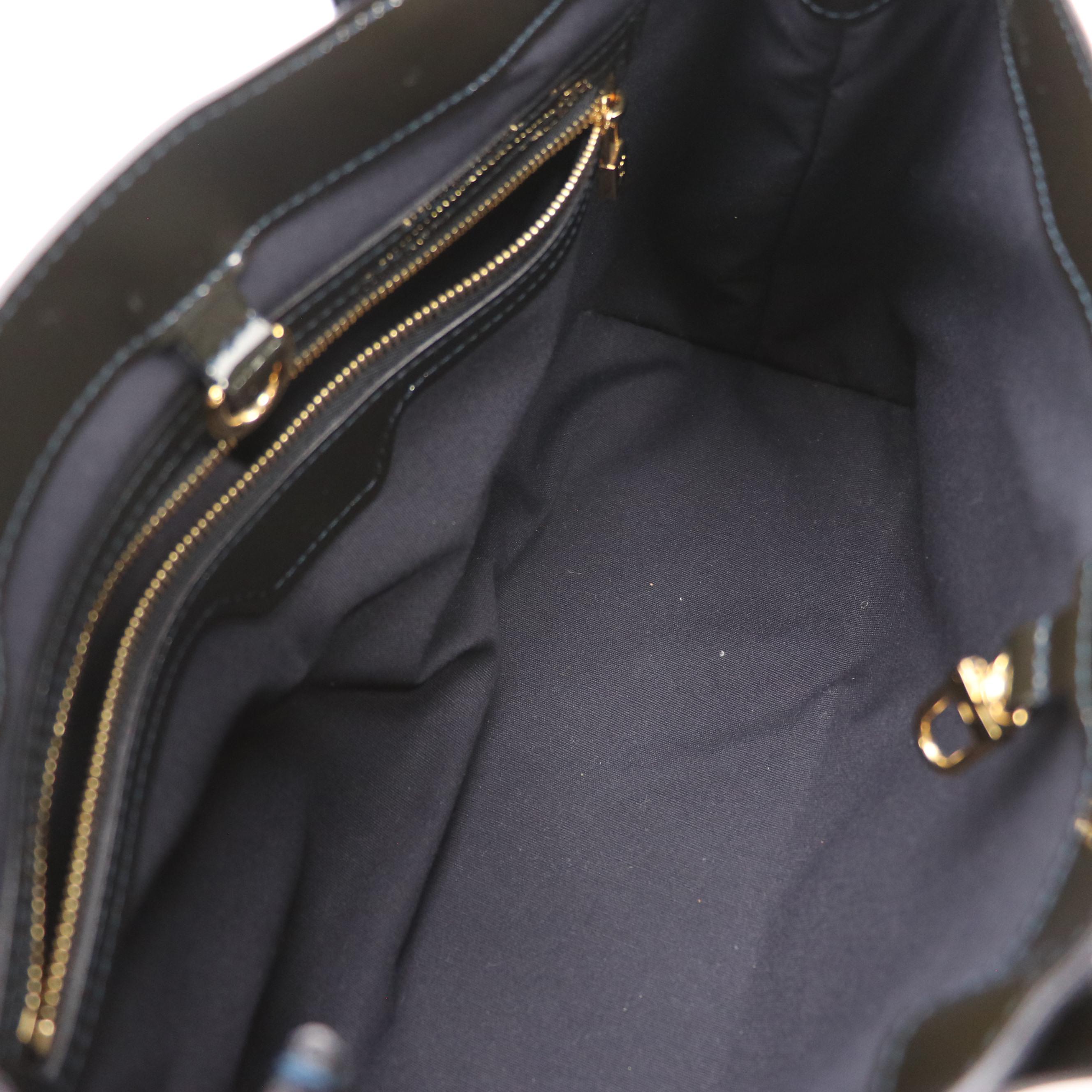 Louis Vuitton Wilshire PM Handbag in Monogram Vernis Leather