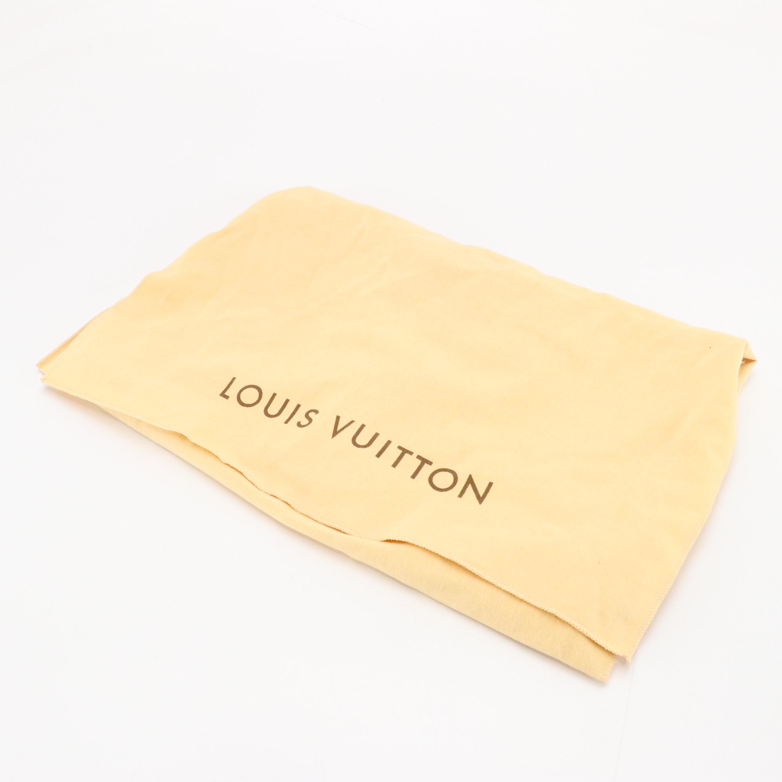 Louis Vuitton Wilshire PM Handbag in Monogram Vernis Leather