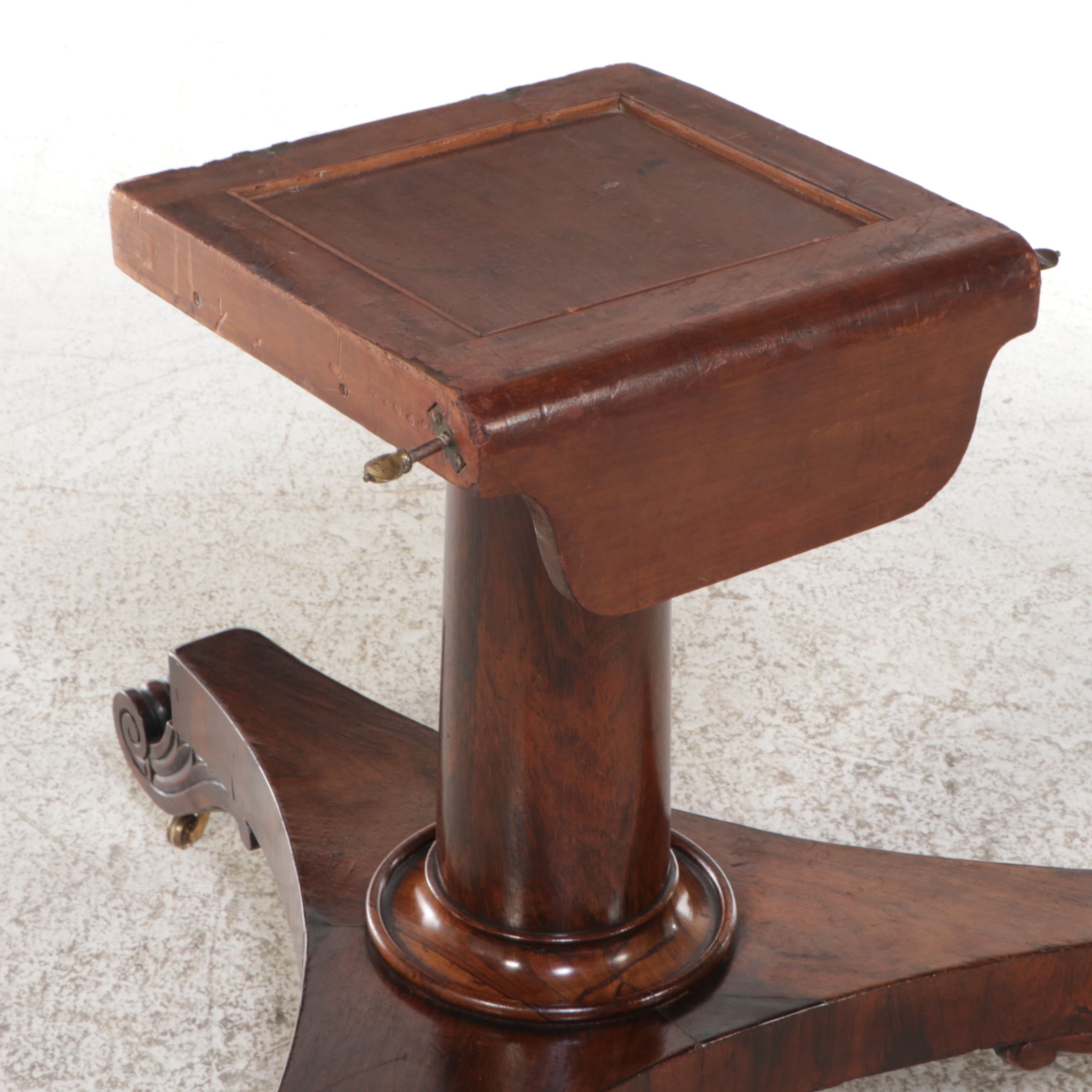 William IV Rosewood Tilt Top Pedestal Dining Table, Early 19th Century