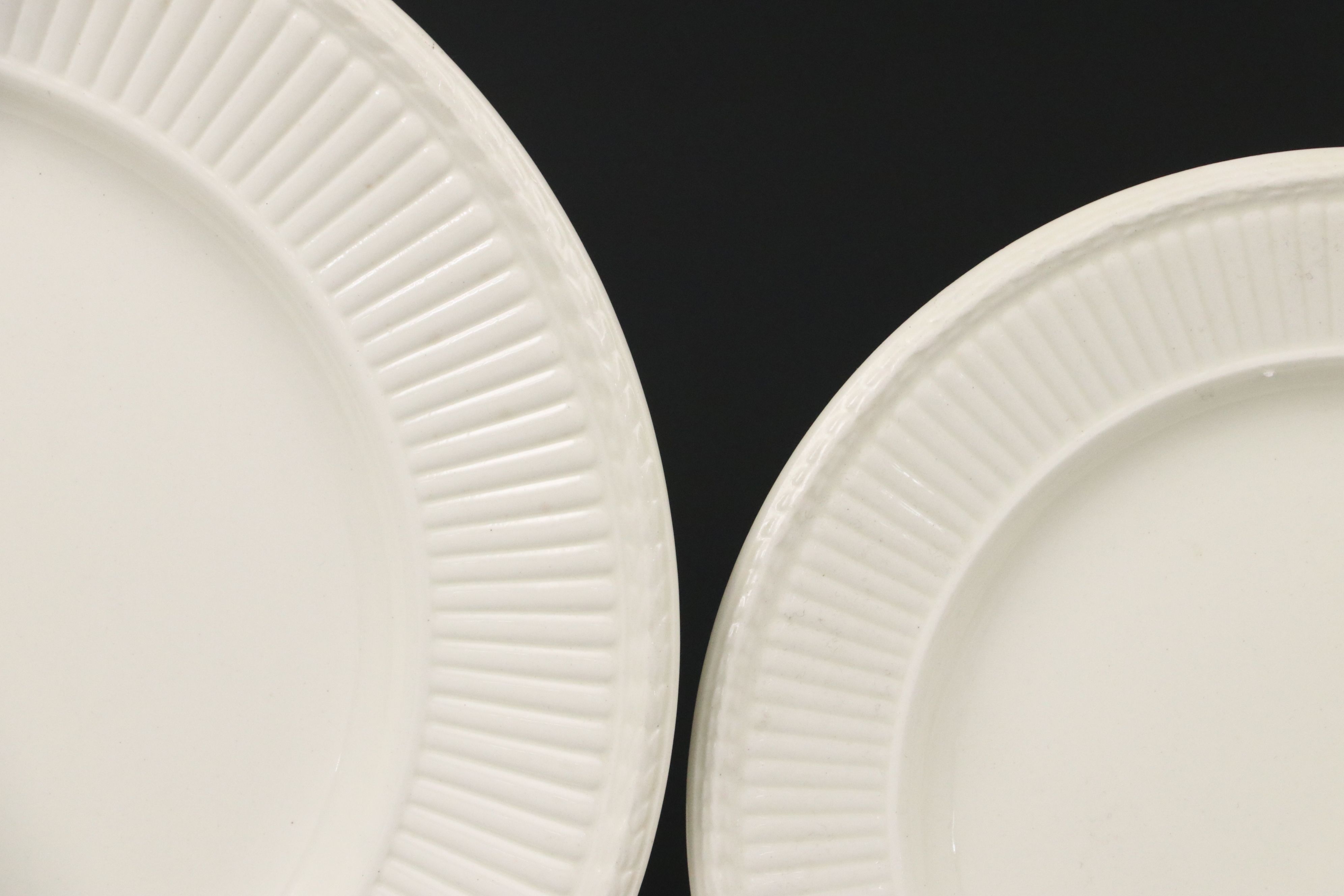 Wedgwood "Edme" Earthenware Dinnerware, 20th Century