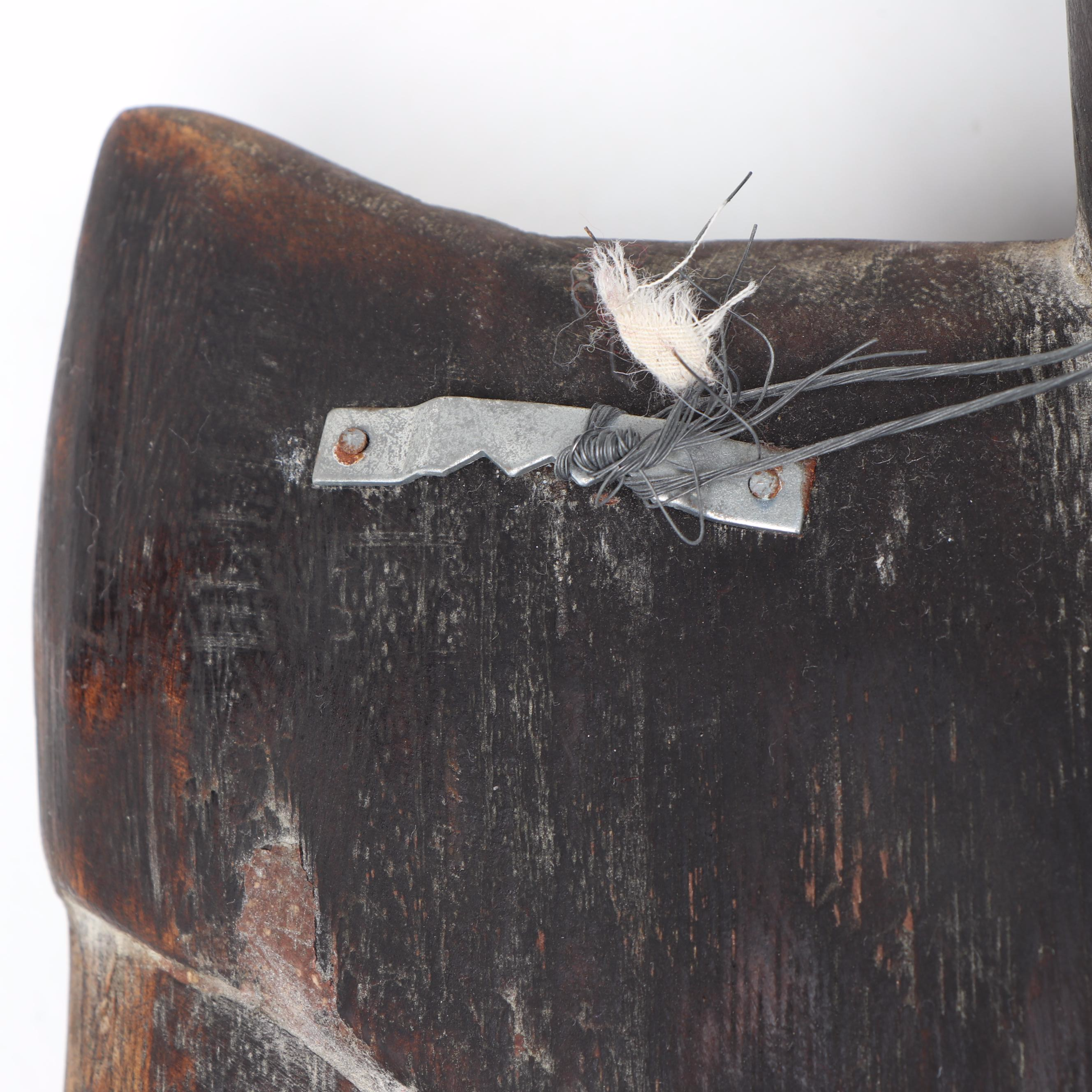 PNG Sepik River Iatmul Female Figure Food Suspension Hook