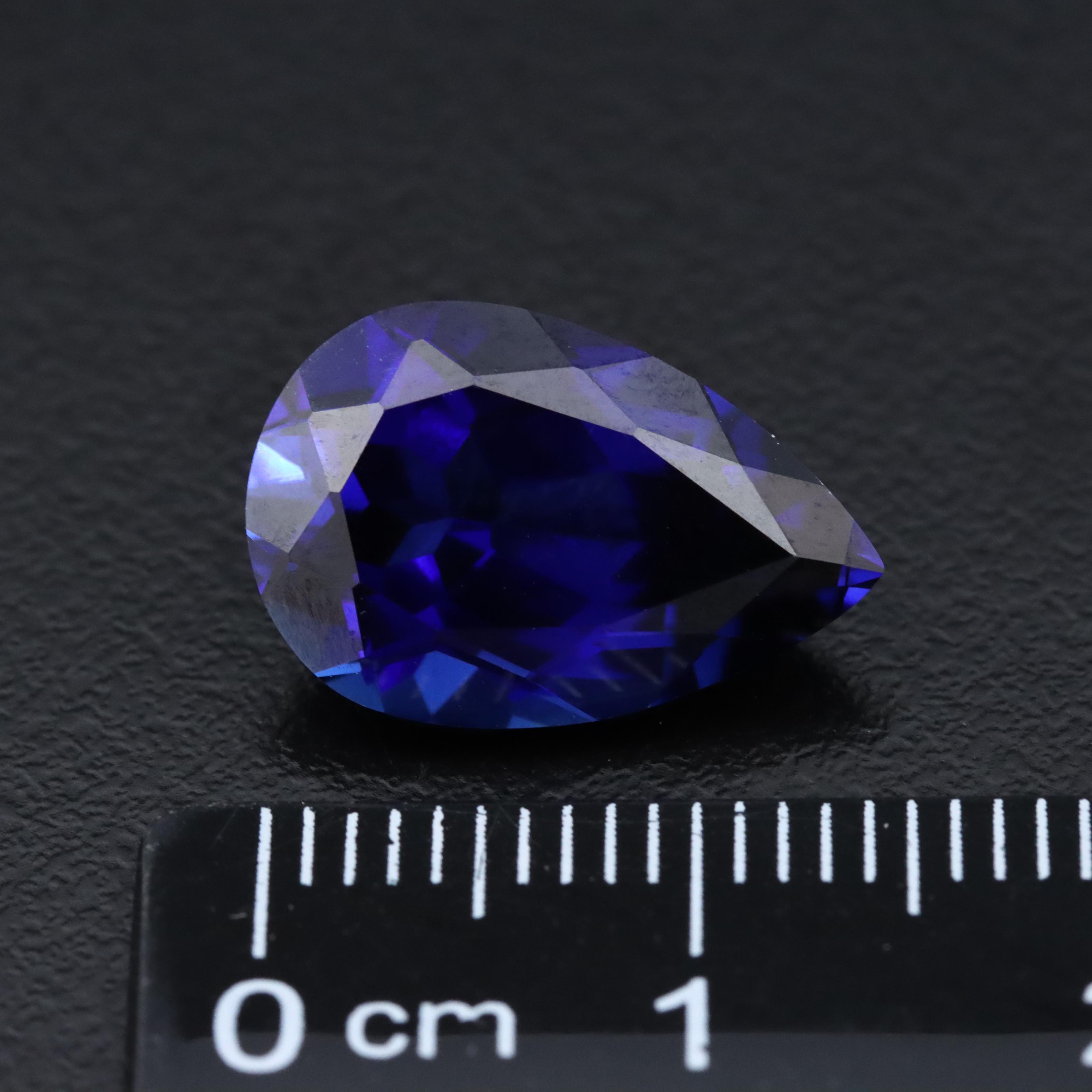Loose 7.07 CT Lab Grown Sapphire