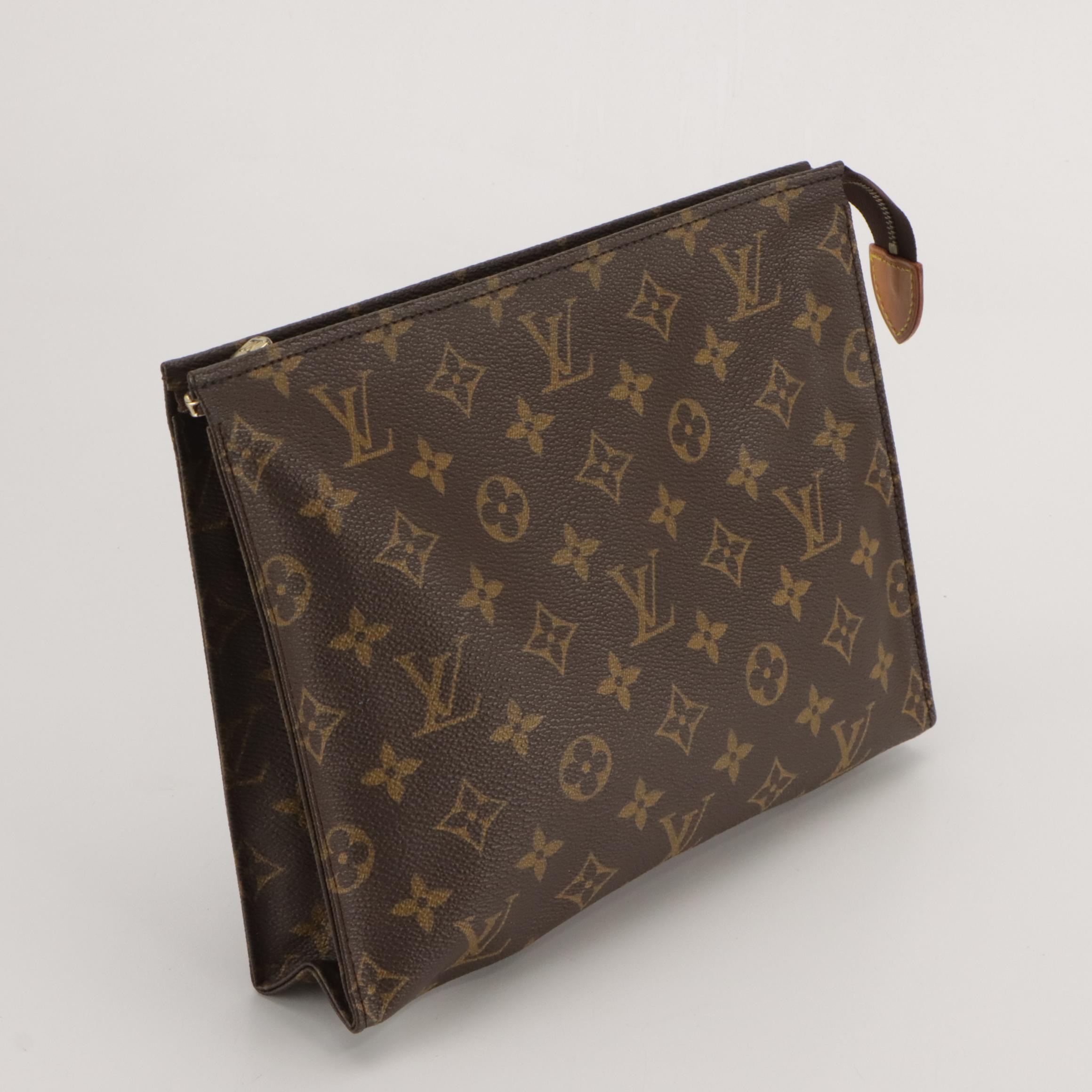Louis Vuitton Toiletry 26 Cosmetic Zip Pouch in Monogram Canvas