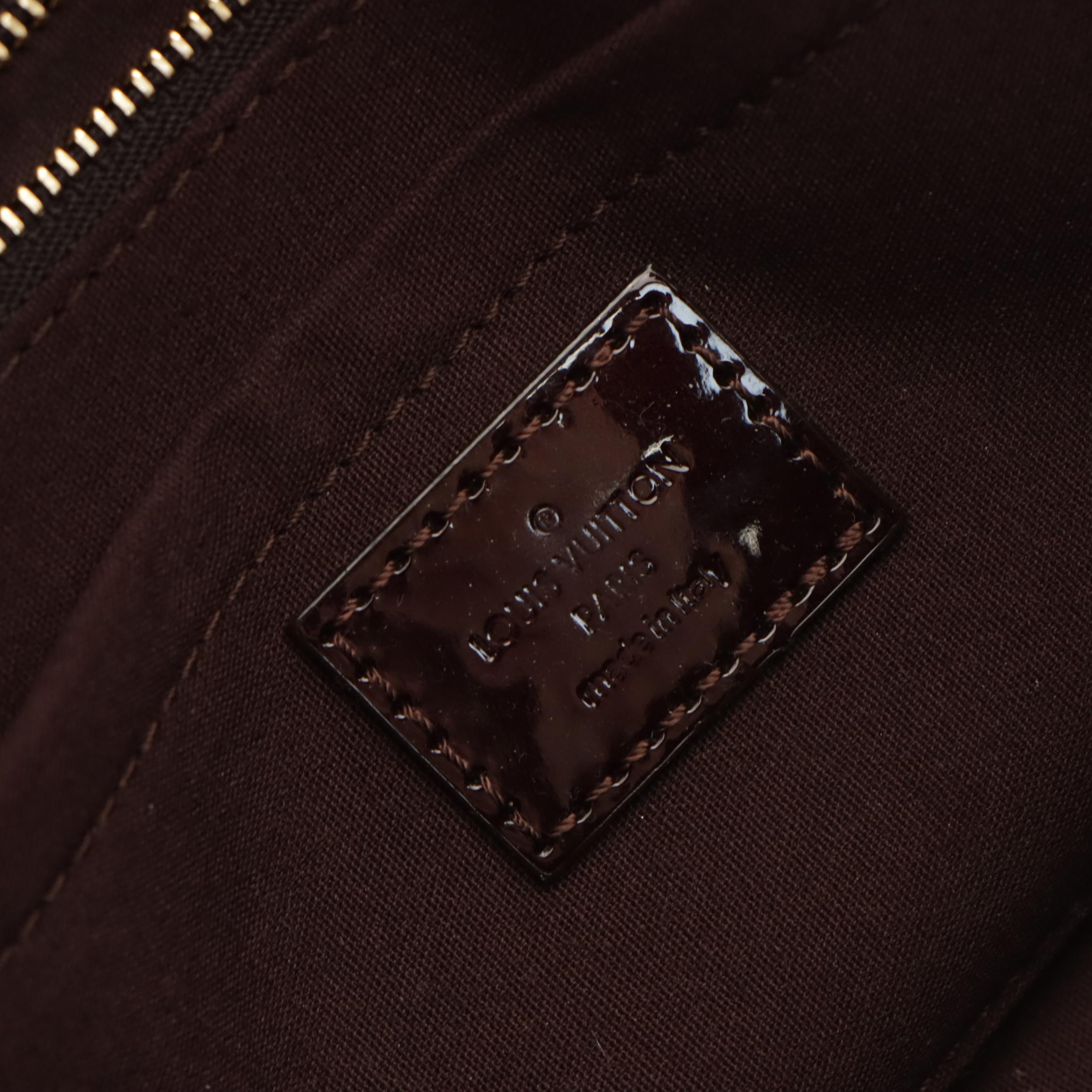 Louis Vuitton Vermont Avenue Full Flap Shoulder Bag in Monogram Vernis Leather