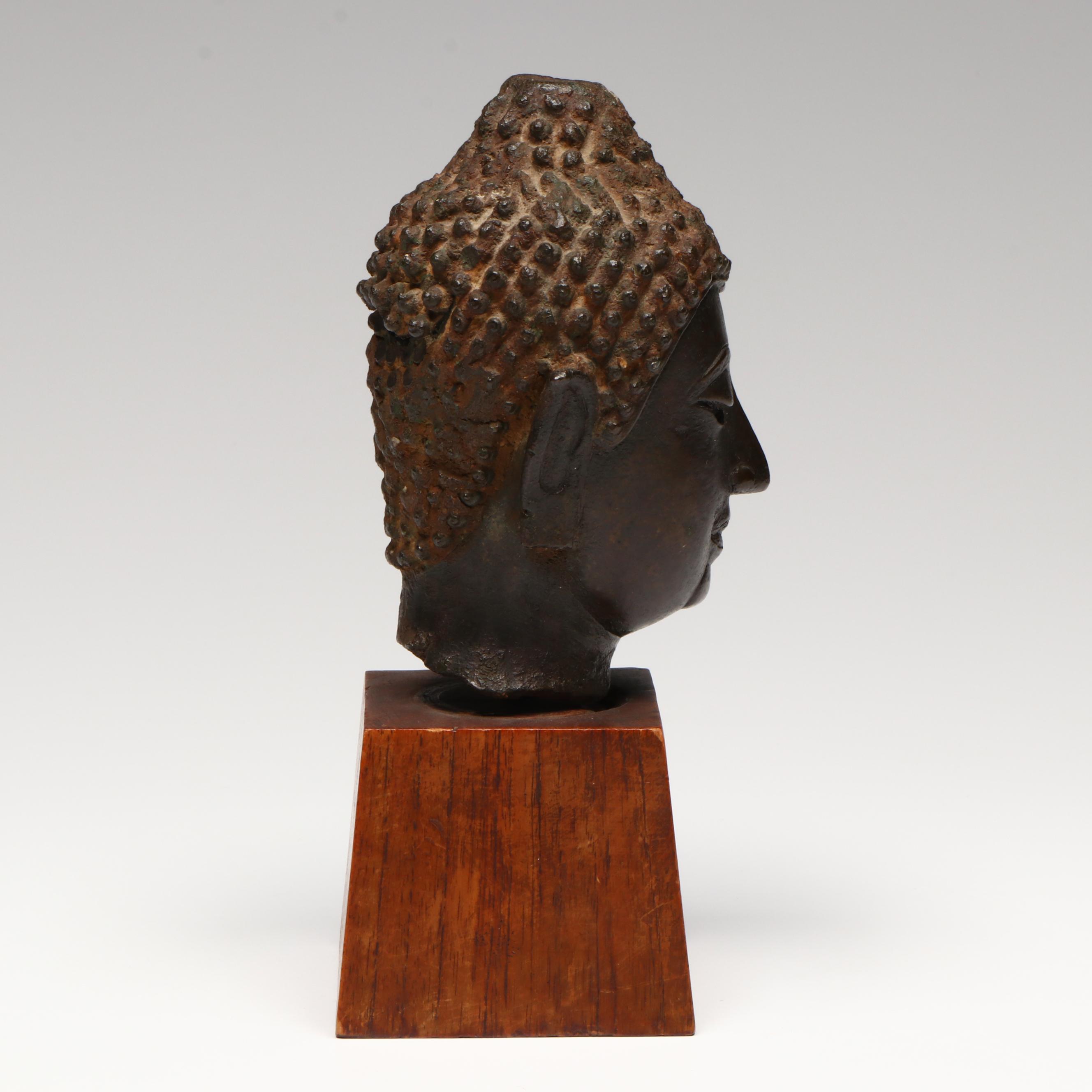 Thai Chien Sen Bronze Head of Buddha, Circa 16th or 17th Century