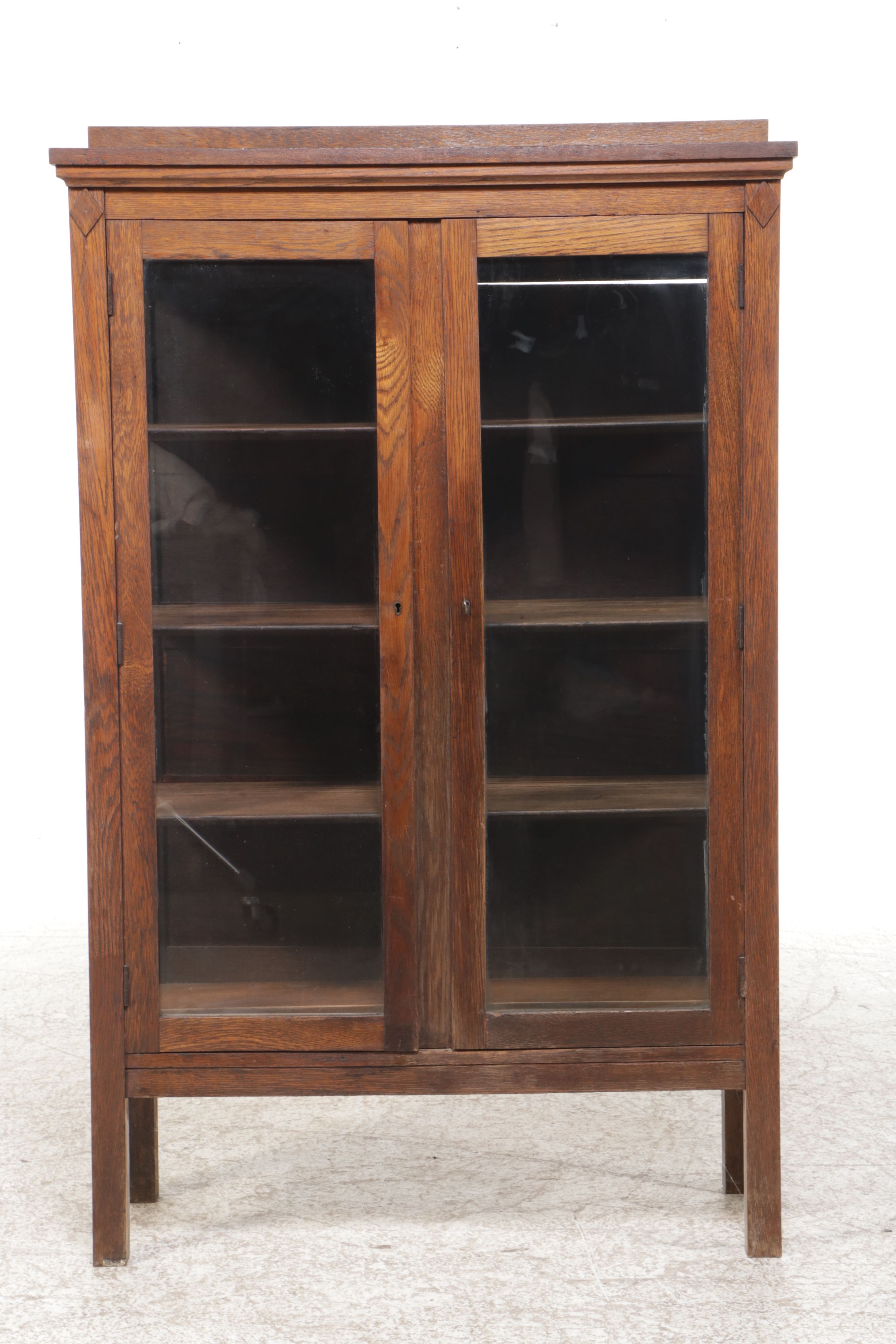 Arts & Crafts Style Oak China Cabinet
