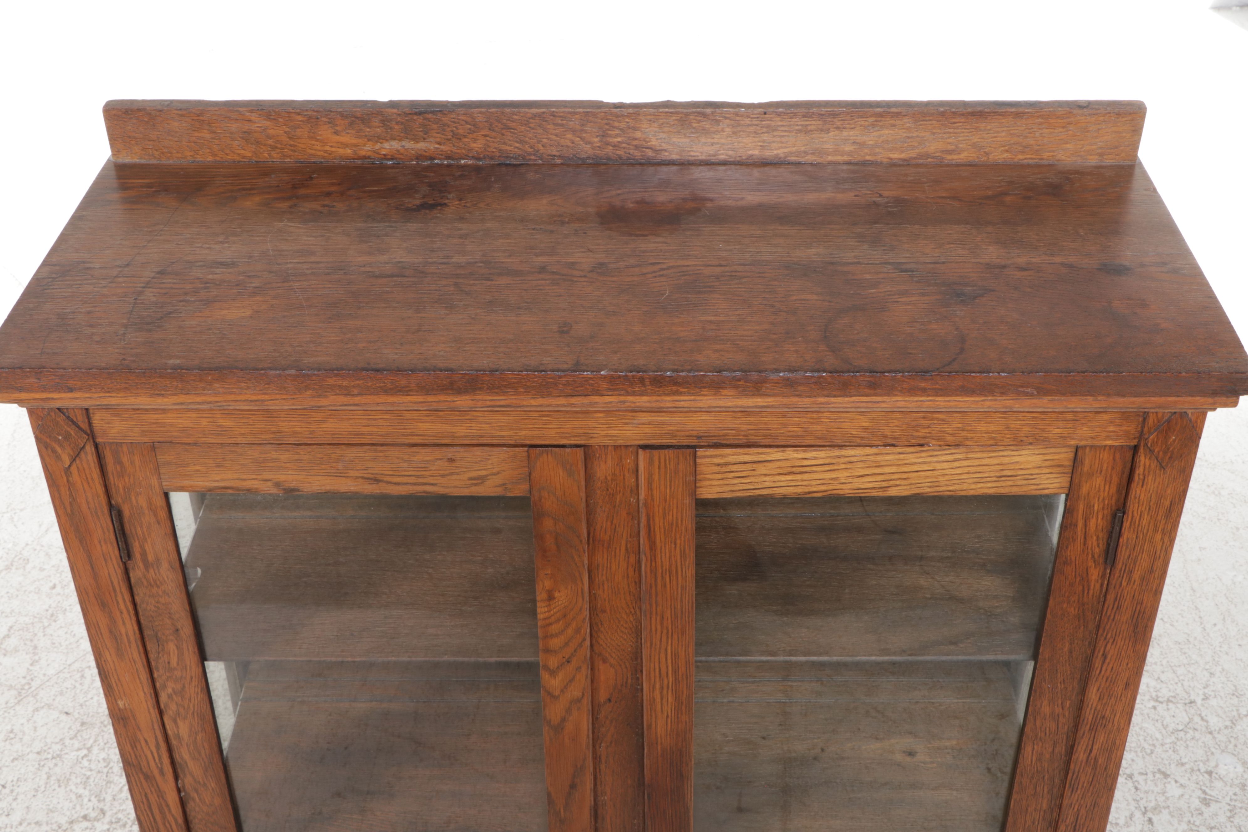 Arts & Crafts Style Oak China Cabinet