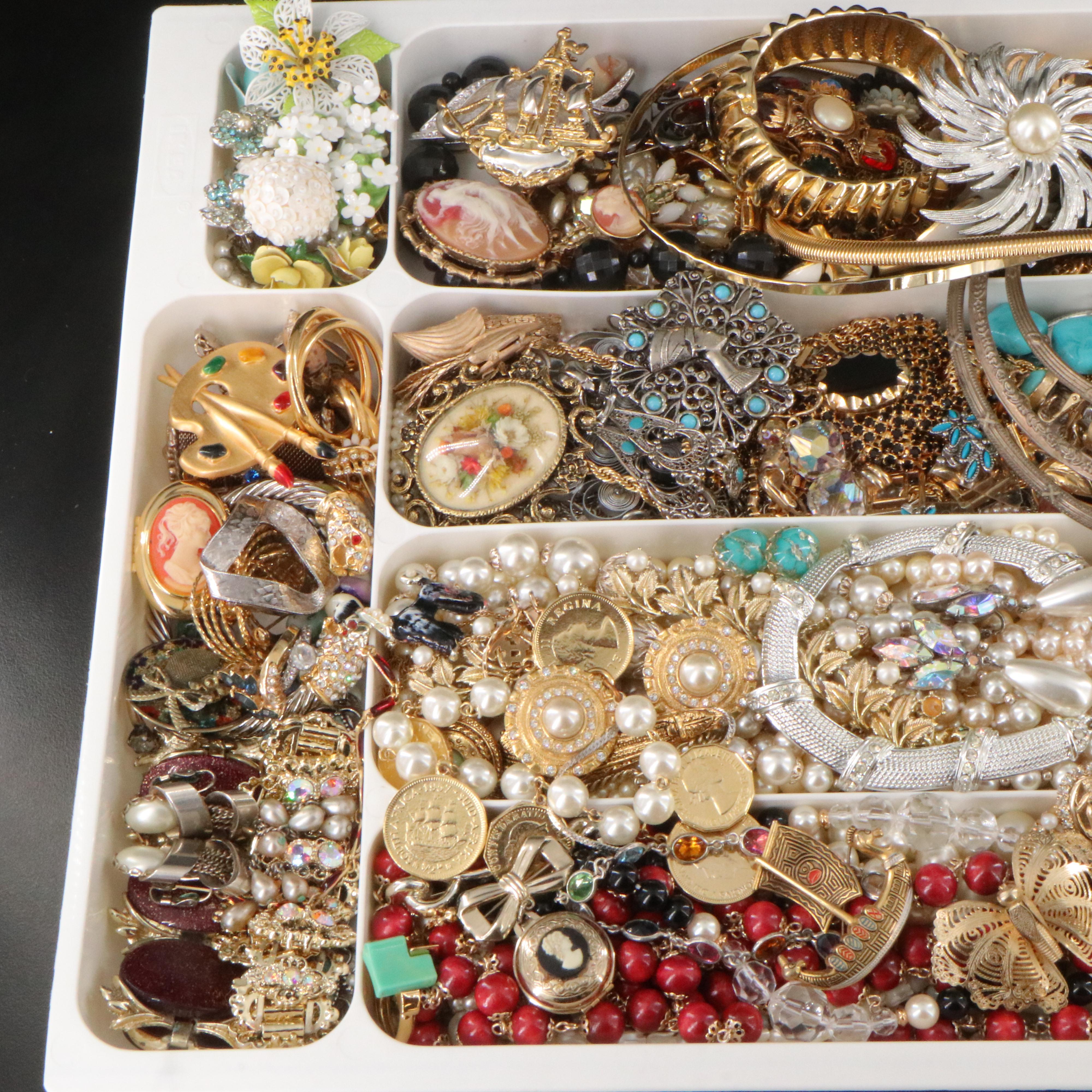 Uncommon Discoveries: Jewelry Collection