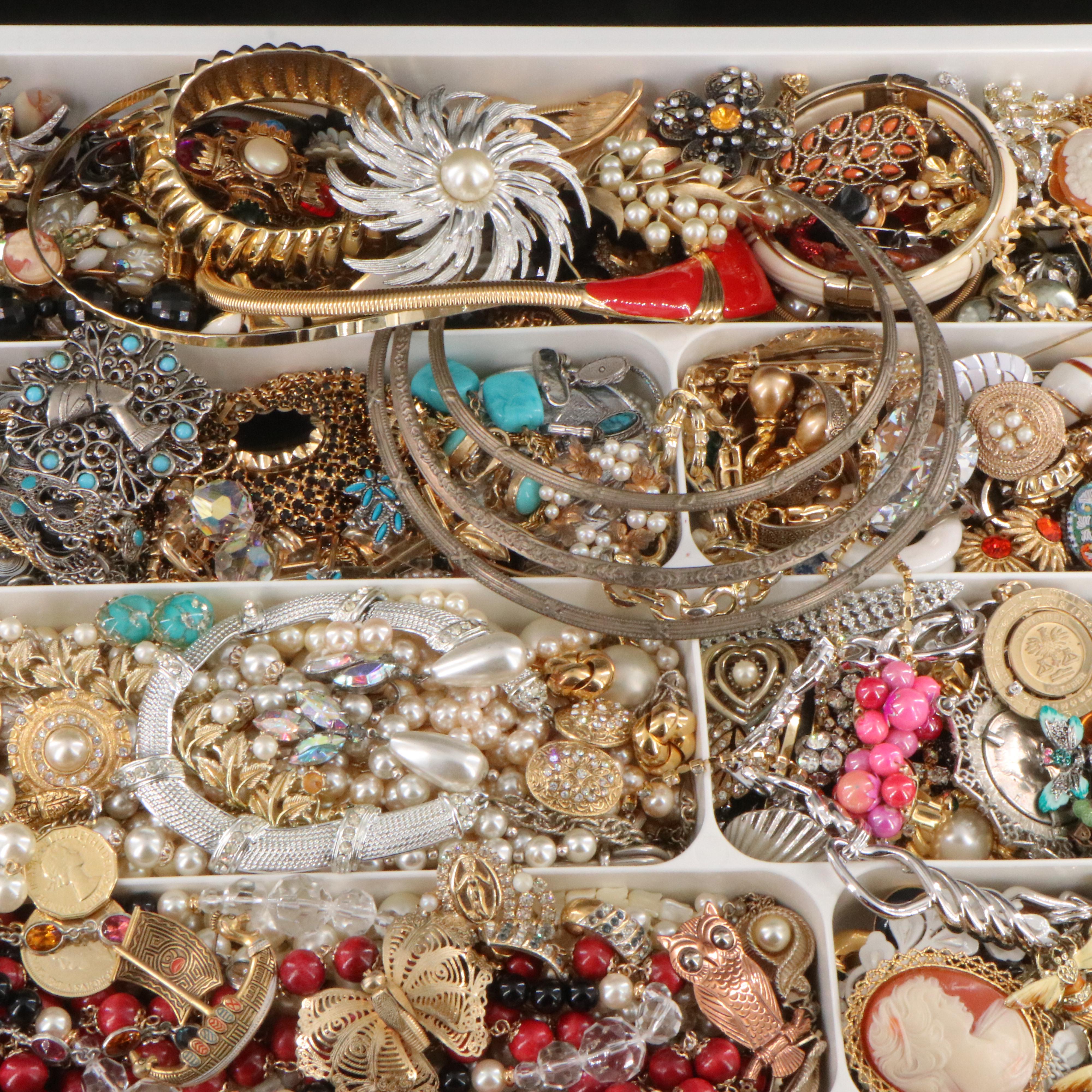 Uncommon Discoveries: Jewelry Collection
