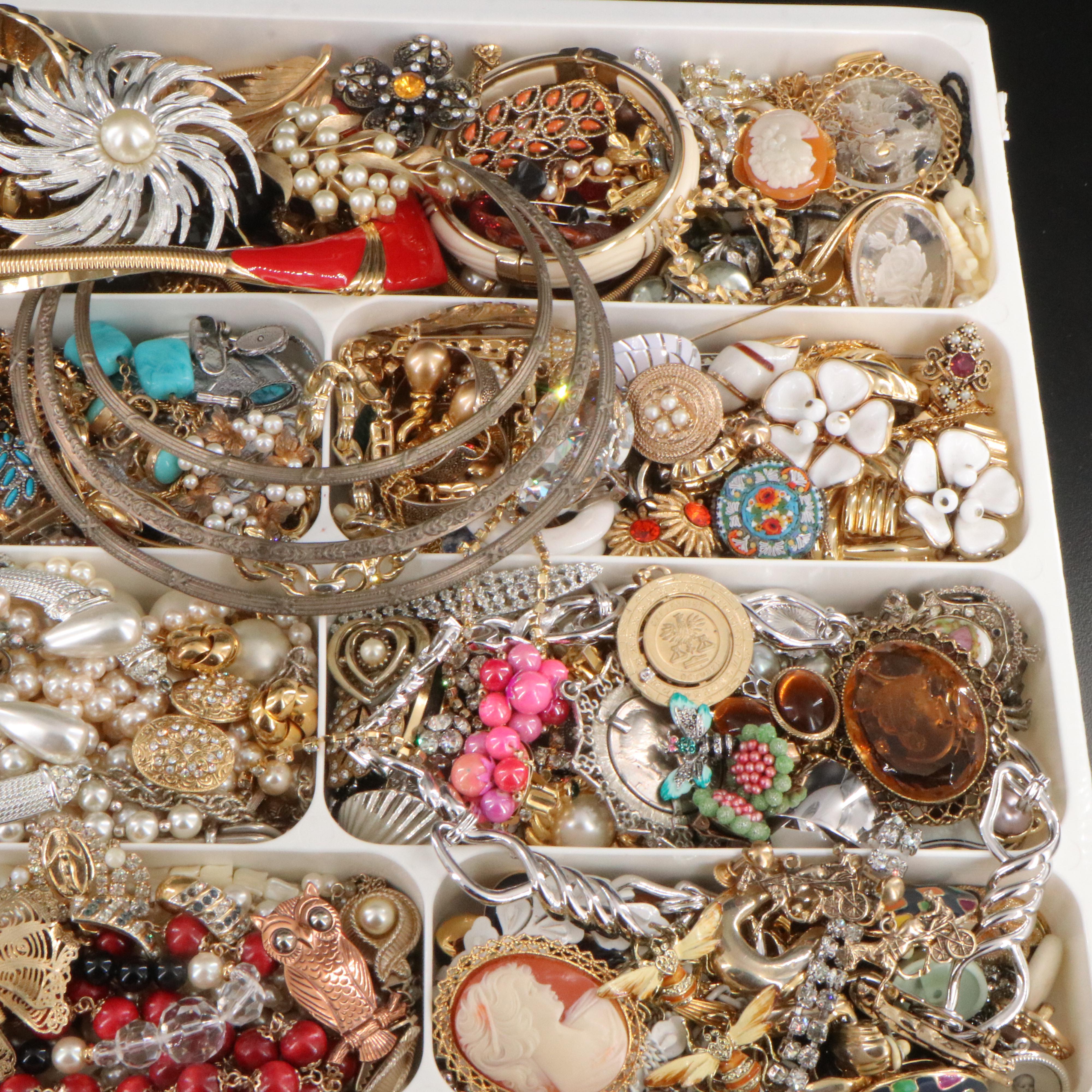 Uncommon Discoveries: Jewelry Collection