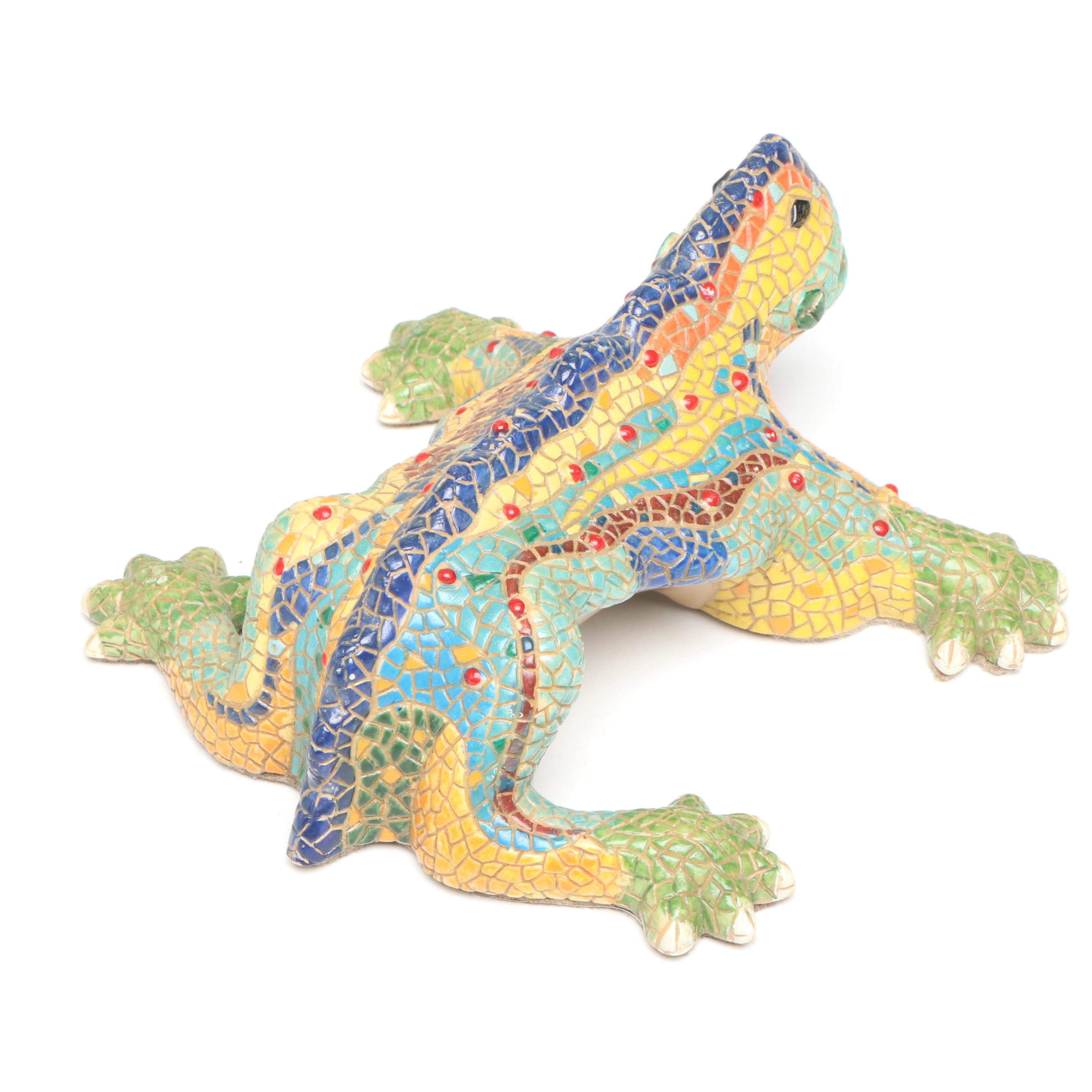 Majolica Style Ceramic Vase with Other Animal Figurines