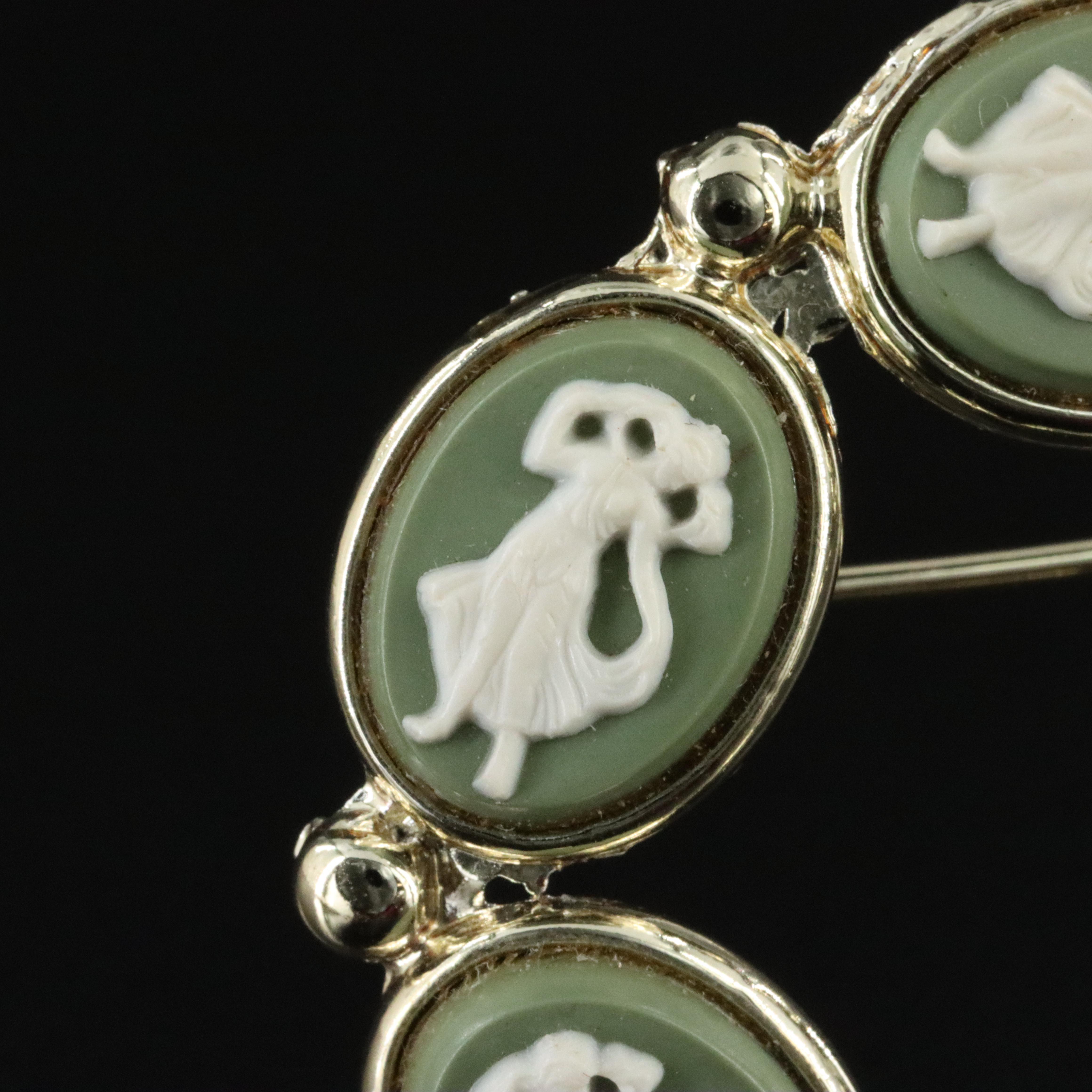Imitation Jasperware Cameo Brooch